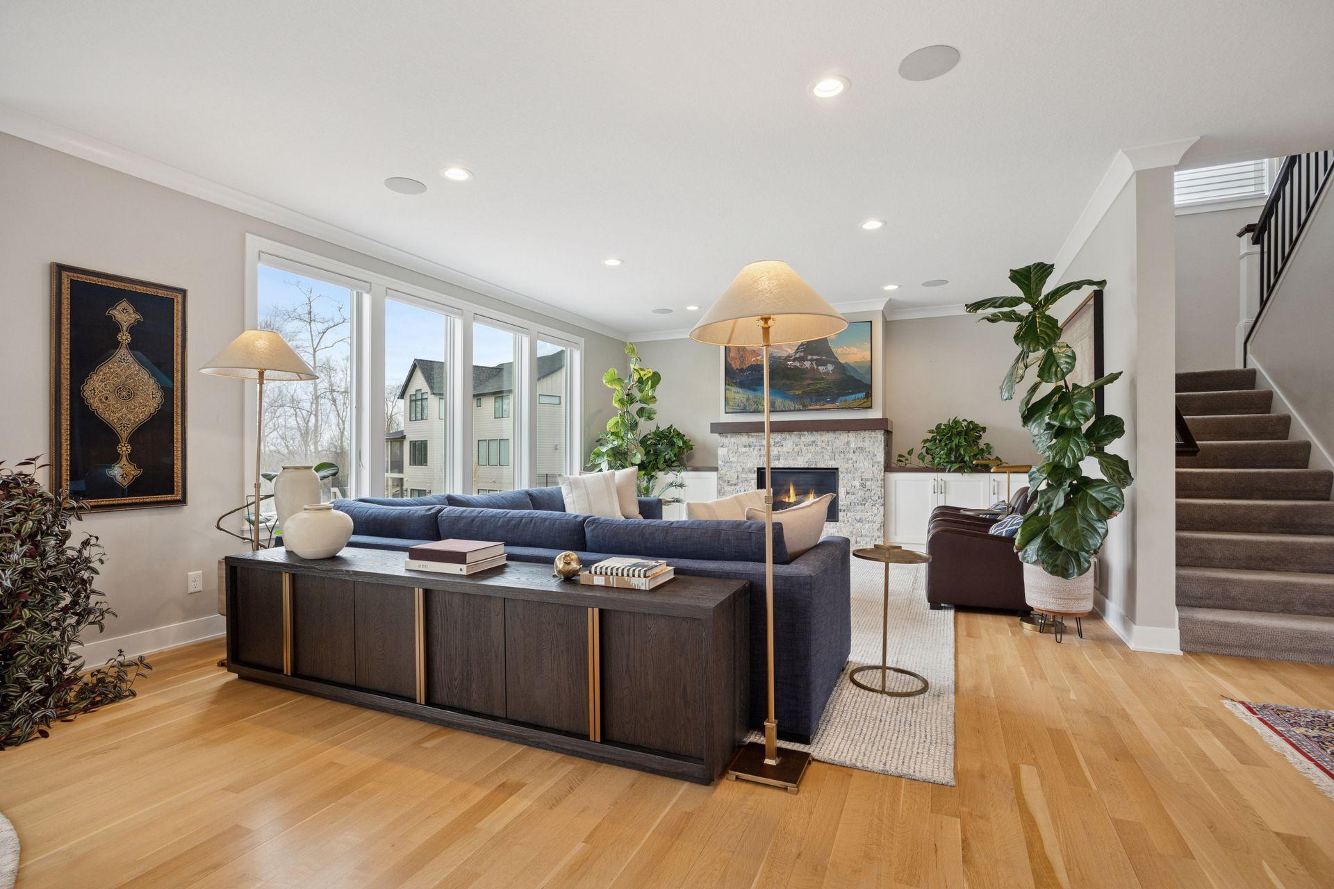 2989 Monarch Lane SW