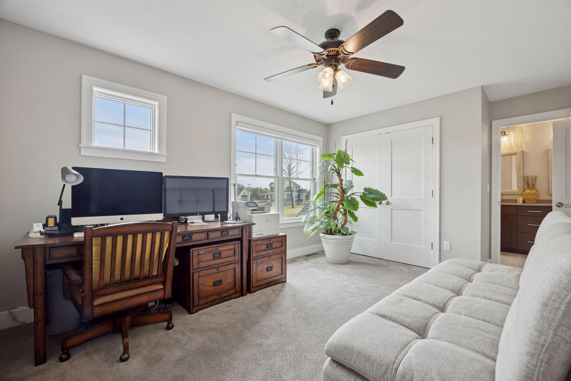 2989 Monarch Lane SW