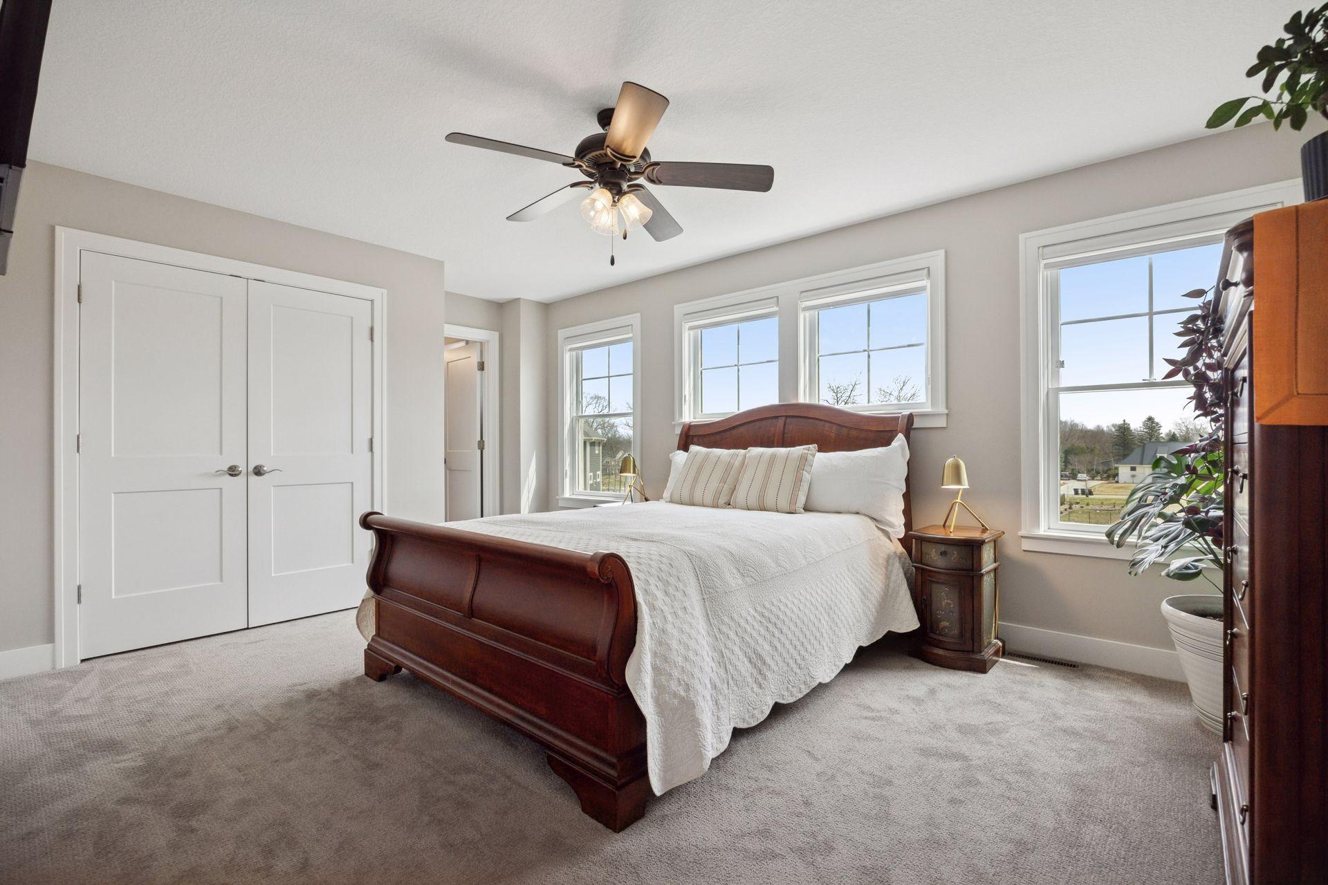 2989 Monarch Lane SW