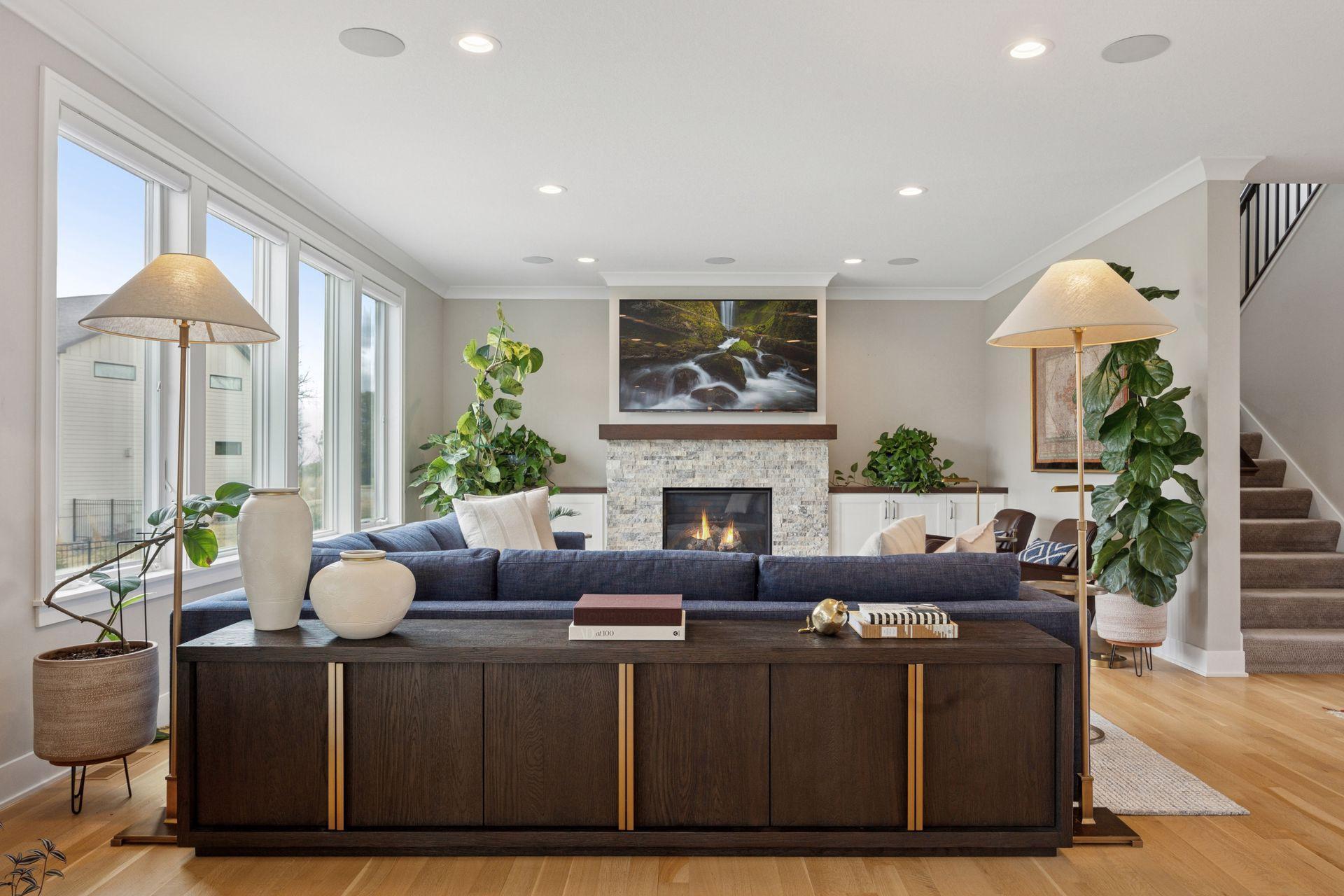 2989 Monarch Lane SW