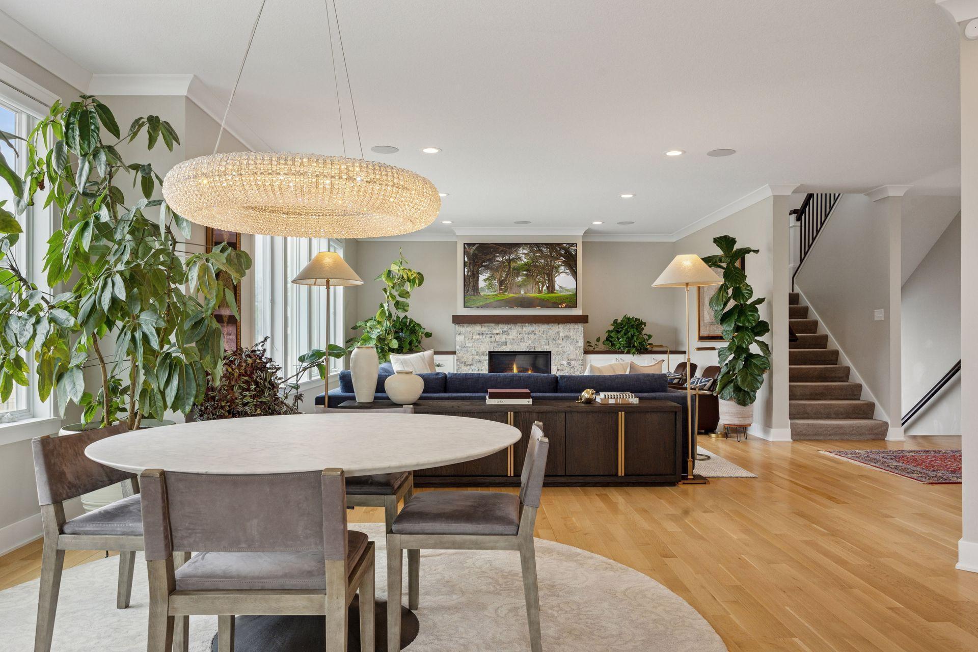 2989 Monarch Lane SW