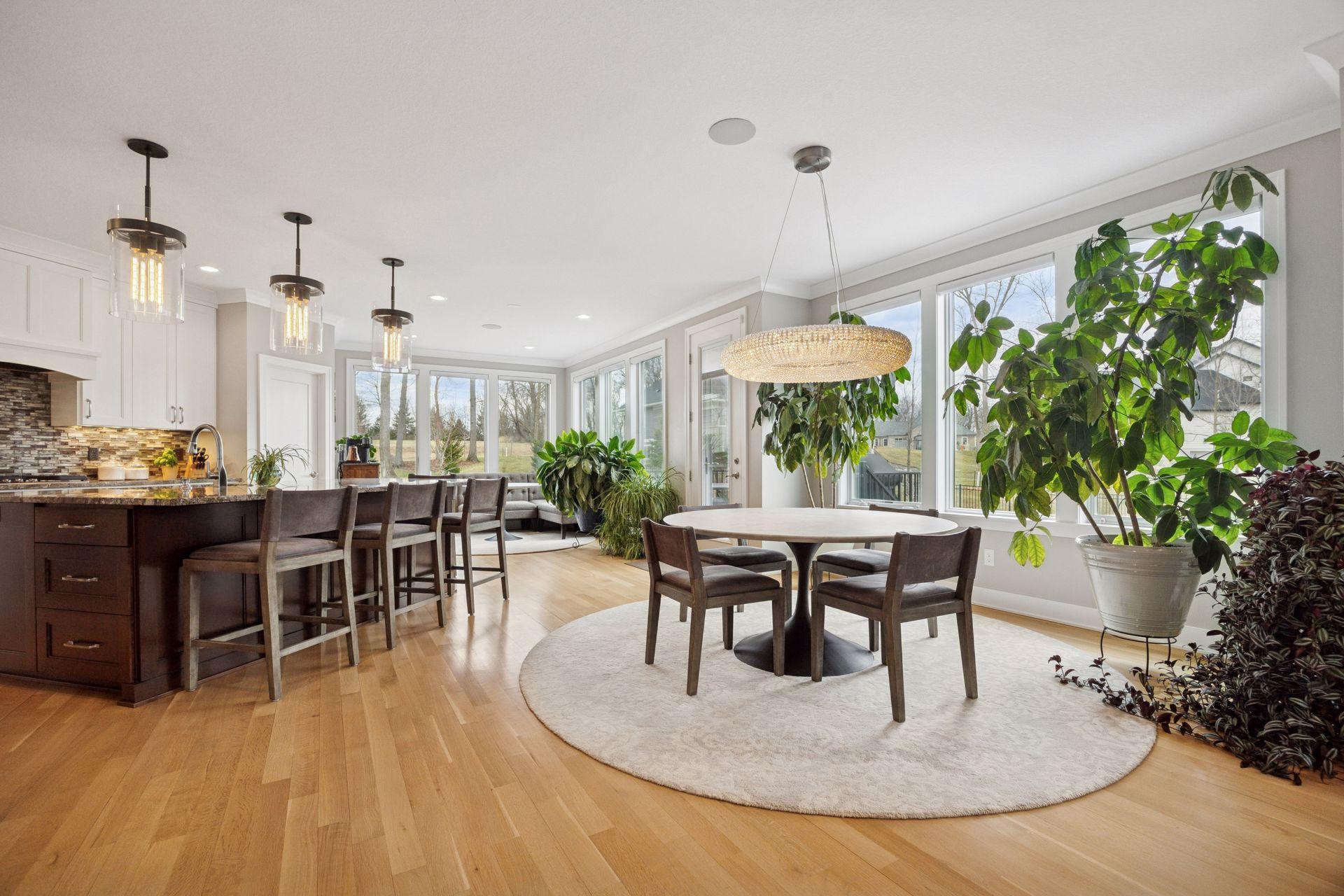 2989 Monarch Lane SW