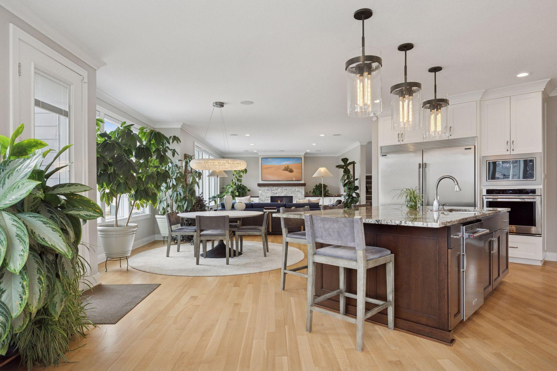 2989 Monarch Lane SW