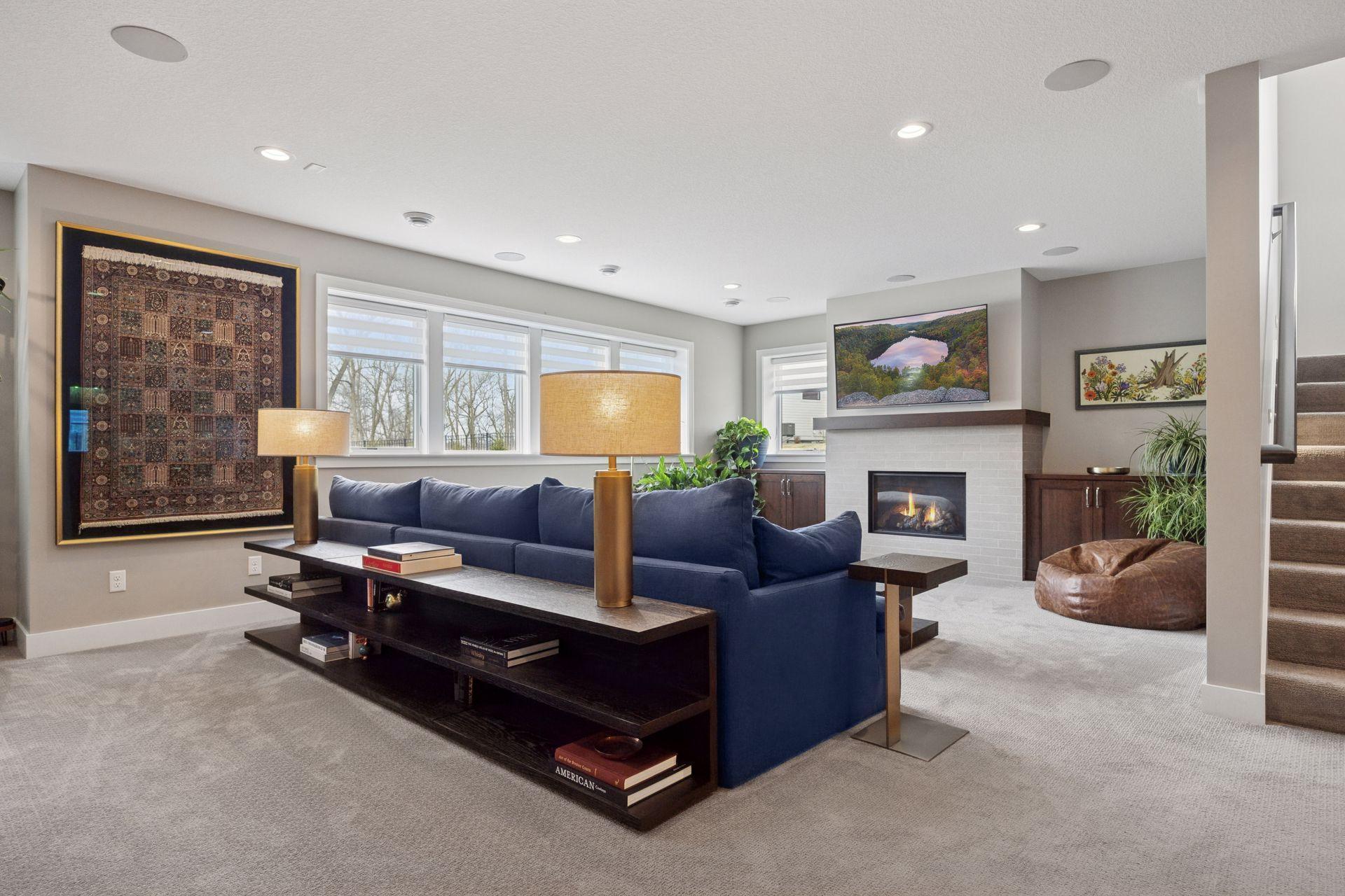 2989 Monarch Lane SW