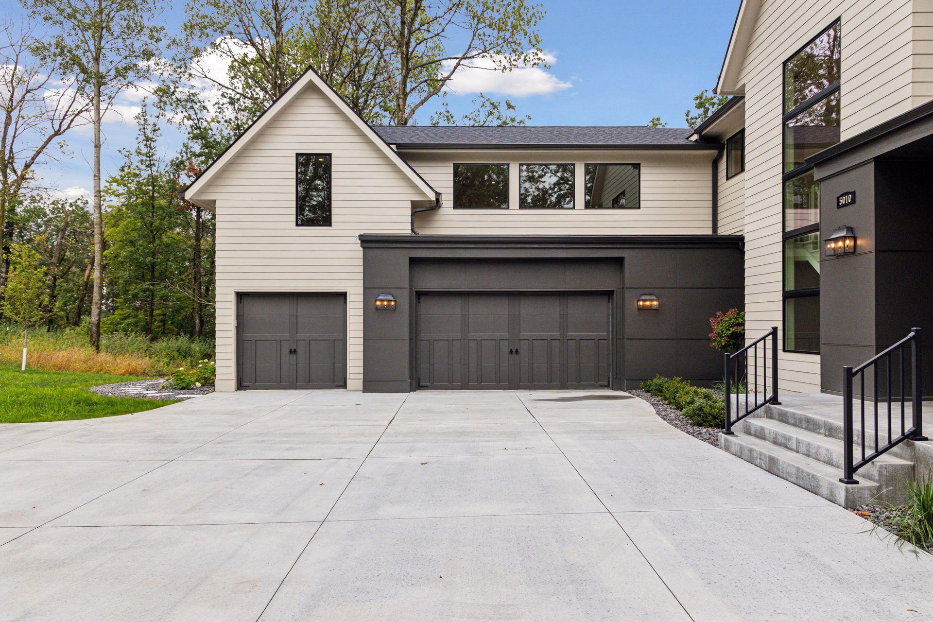 5010 Millie Road SW