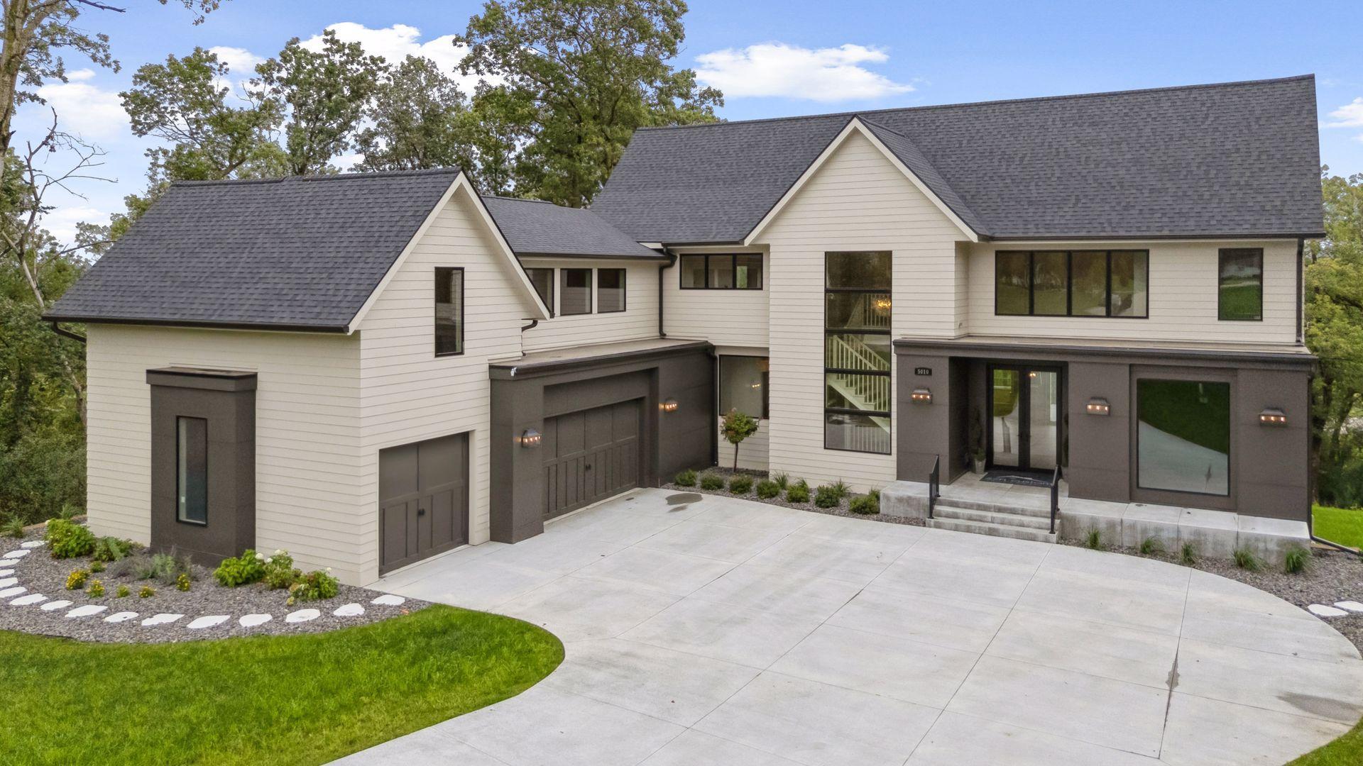 5010 Millie Road SW