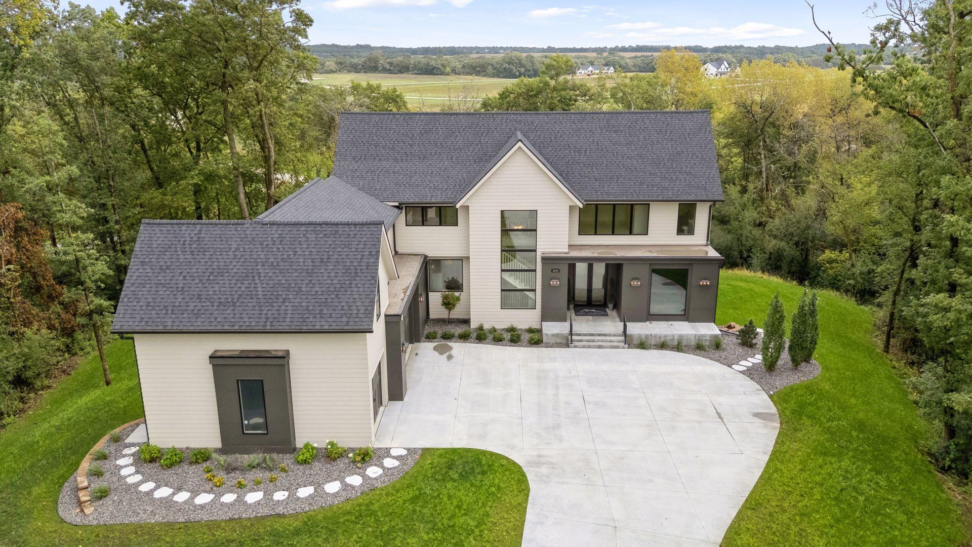 5010 Millie Road SW