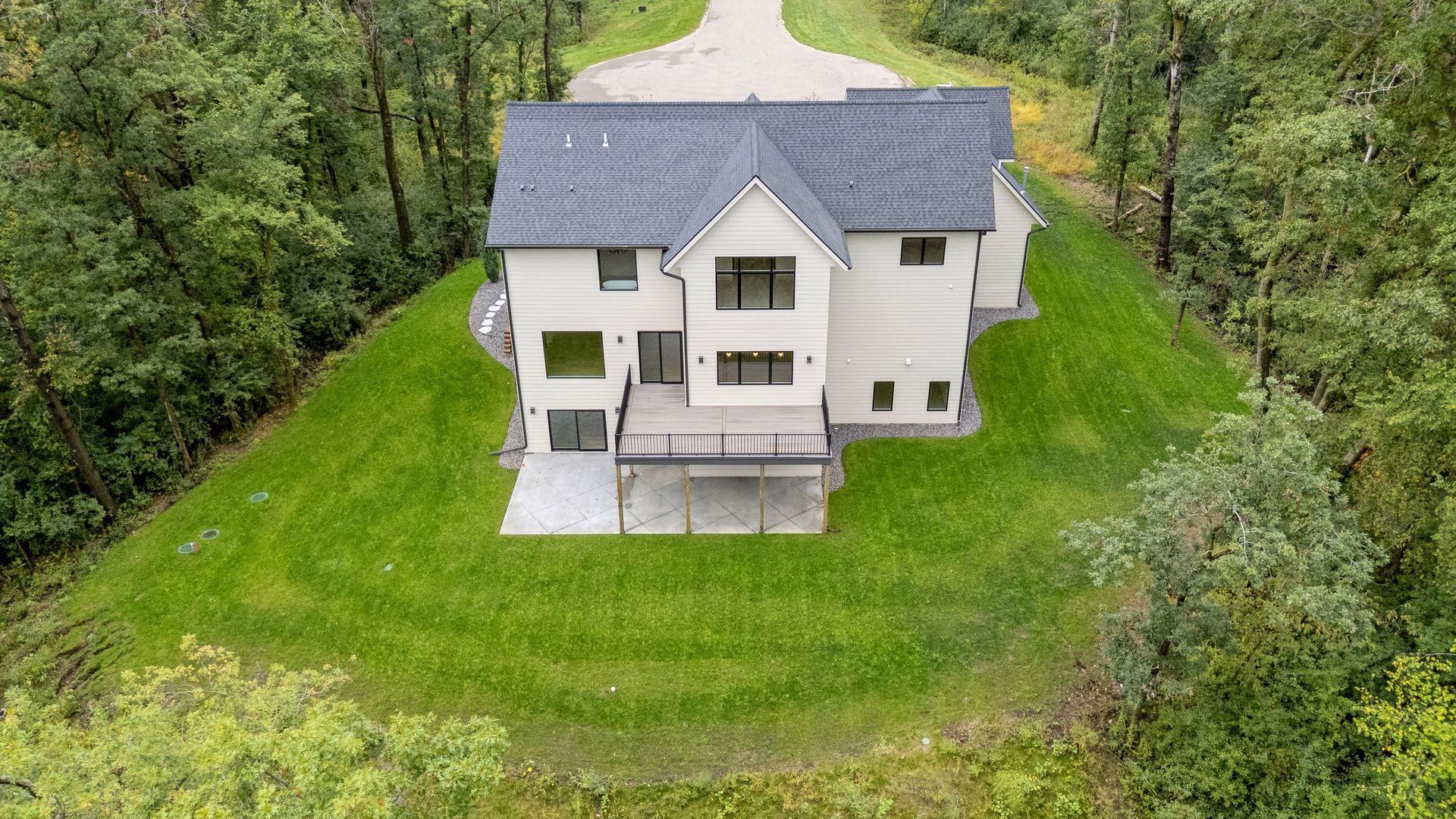 5010 Millie Road SW