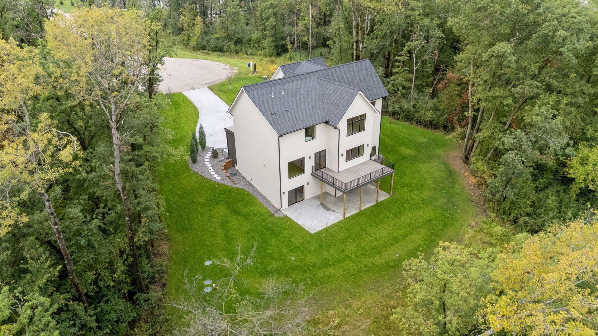 5010 Millie Road SW