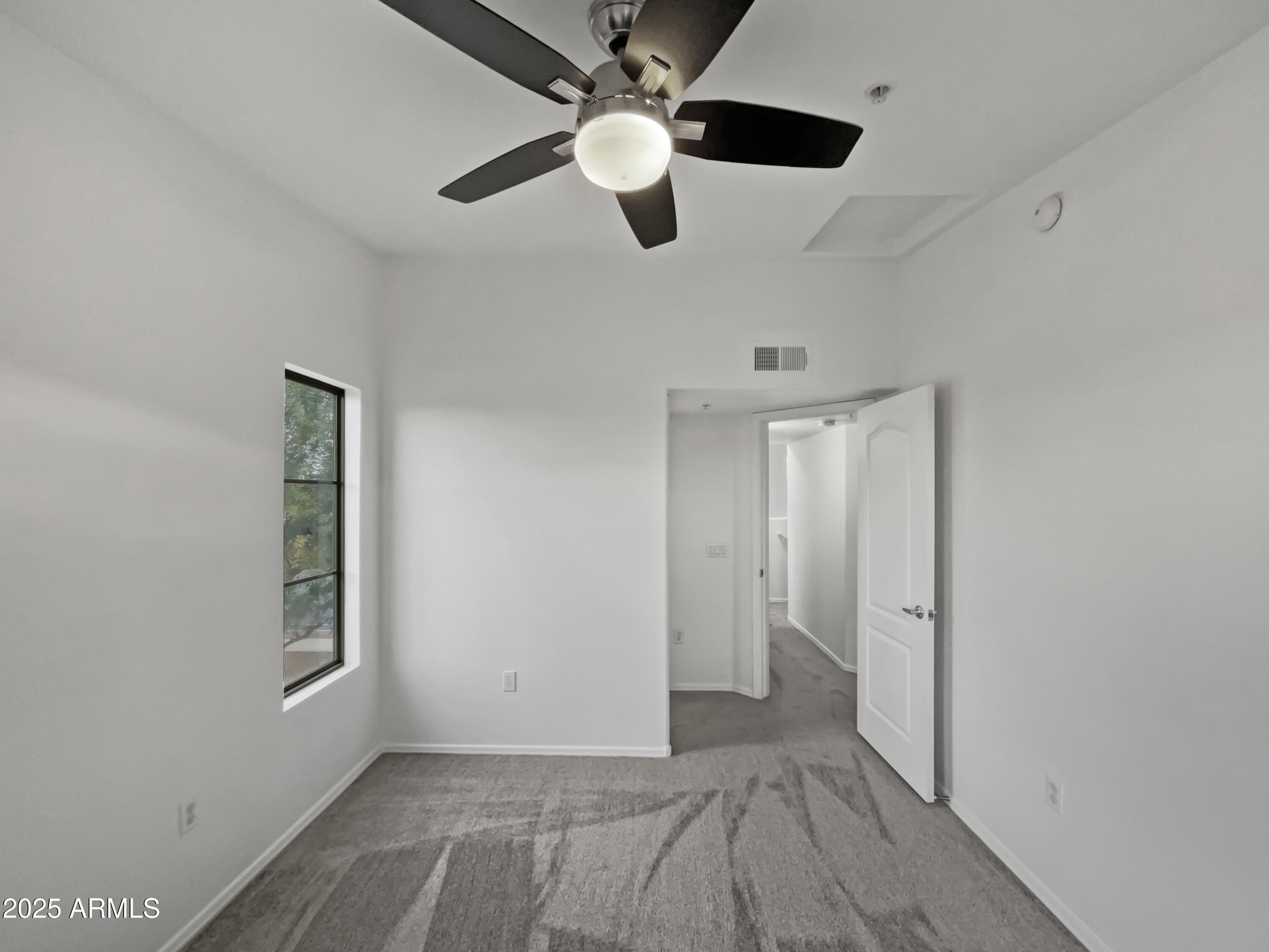 2401 E RIO SALADO Parkway, 1038