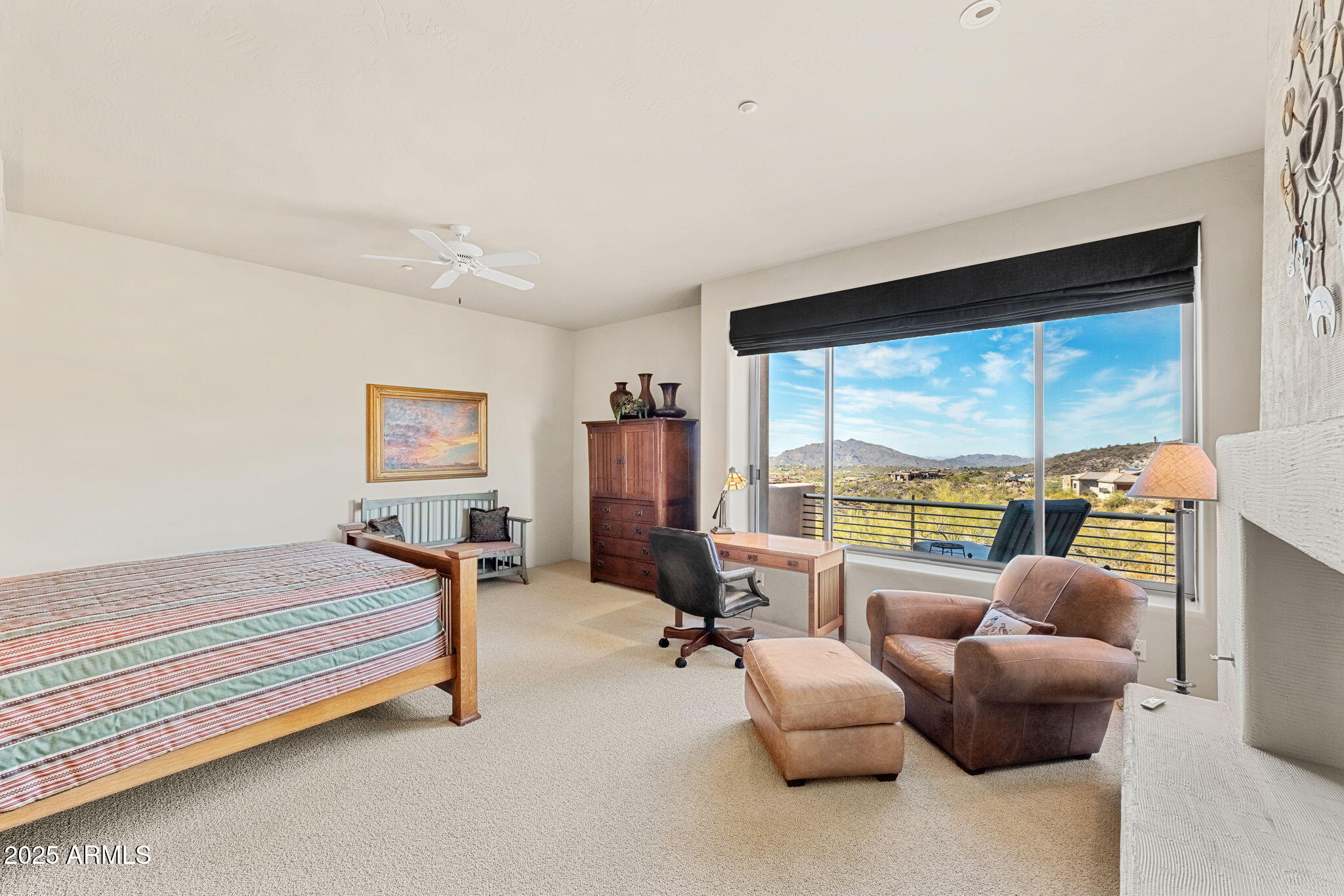 9904 E LOOKOUT MOUNTAIN Drive