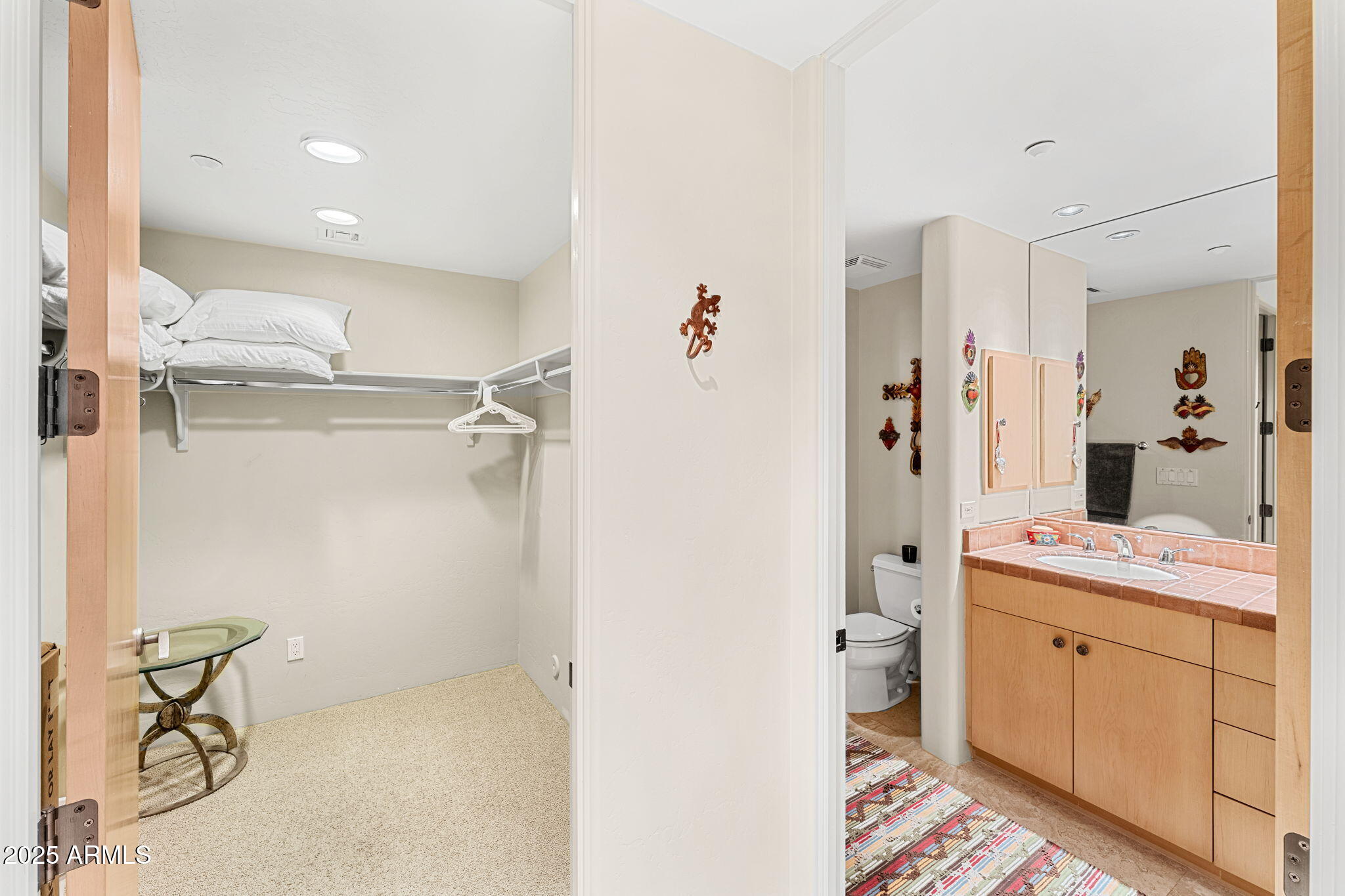 9904 E LOOKOUT MOUNTAIN Drive