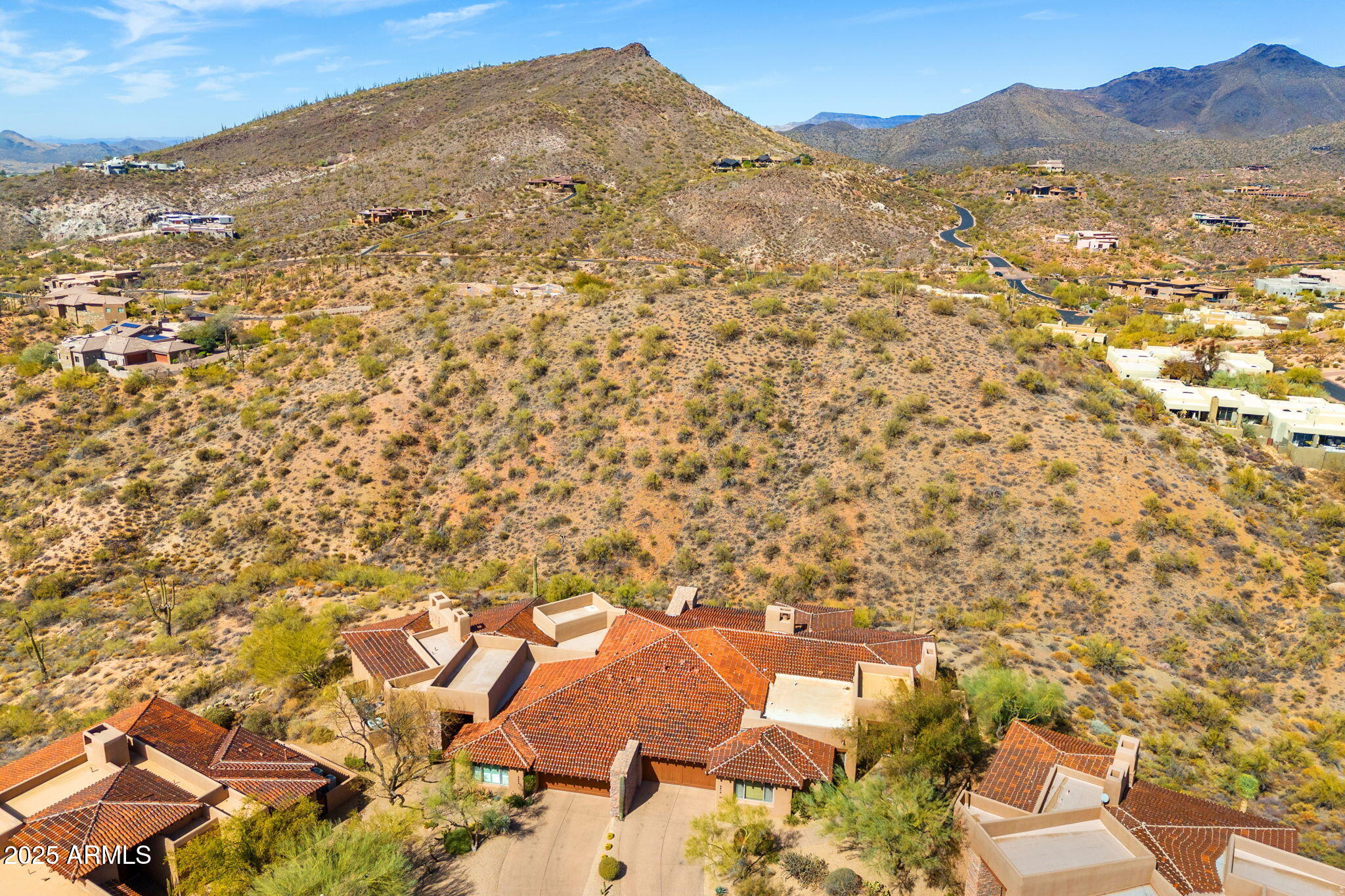9904 E LOOKOUT MOUNTAIN Drive
