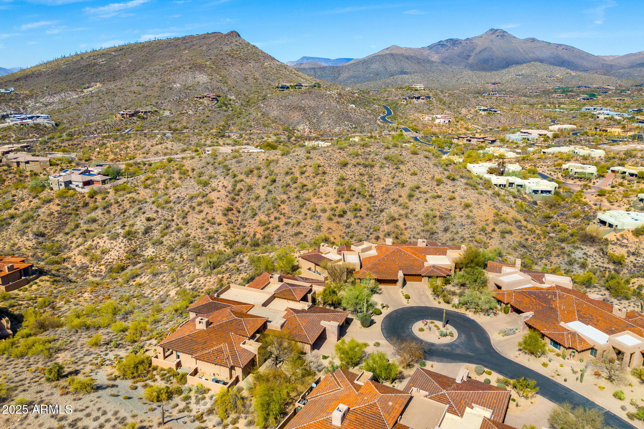 9904 E LOOKOUT MOUNTAIN Drive