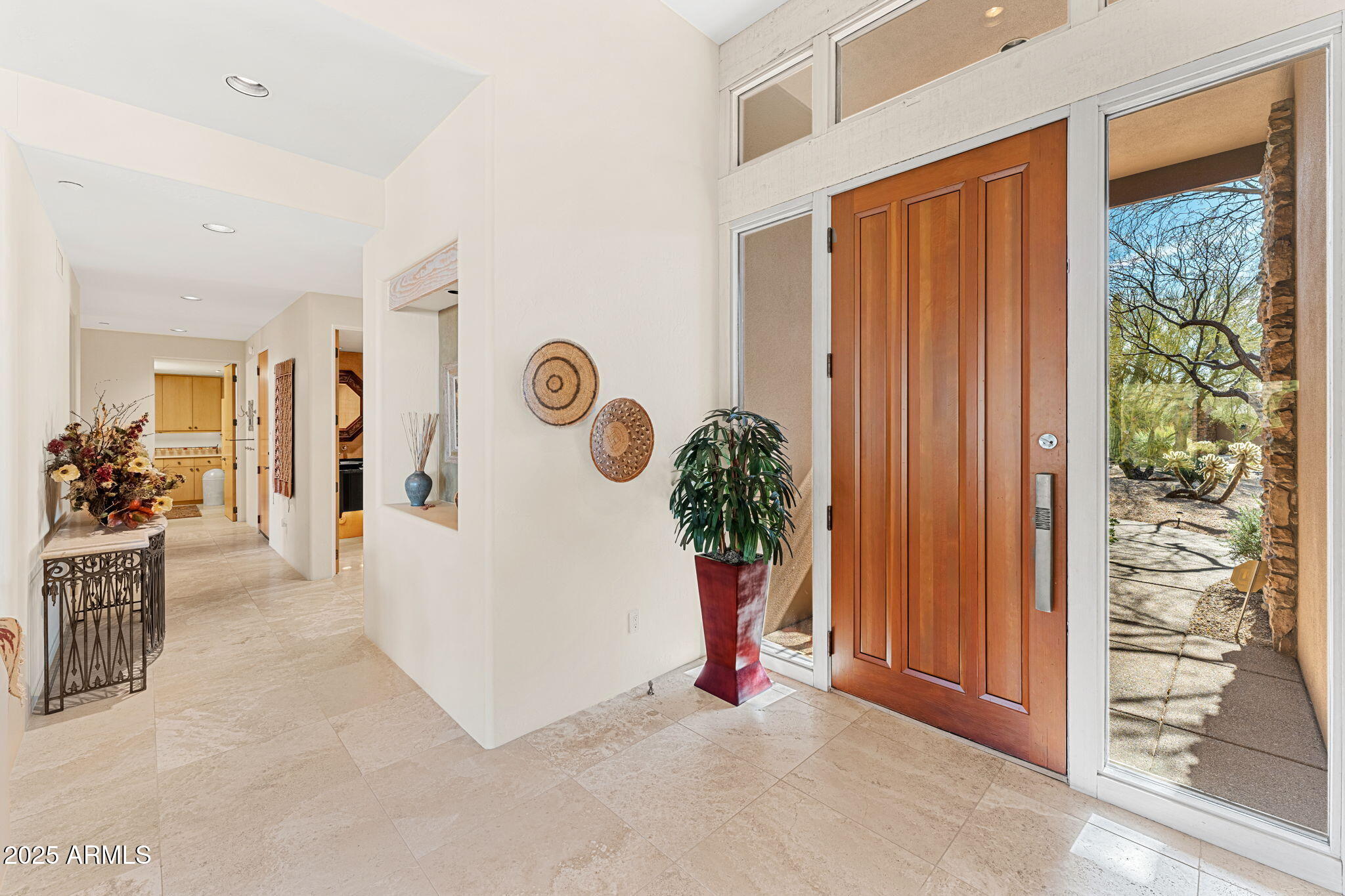 9904 E LOOKOUT MOUNTAIN Drive