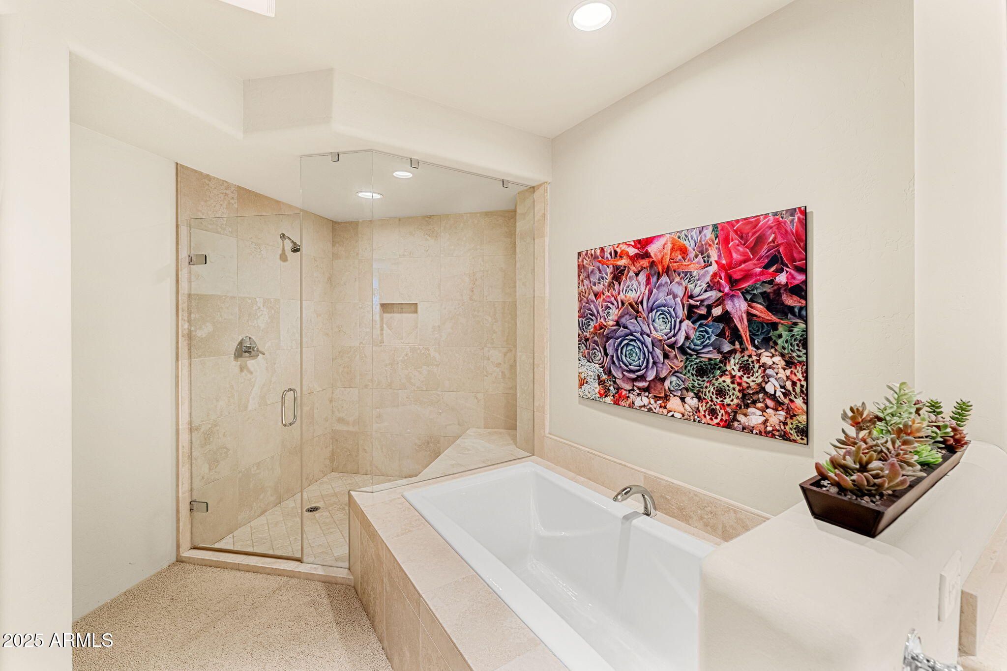 9904 E LOOKOUT MOUNTAIN Drive