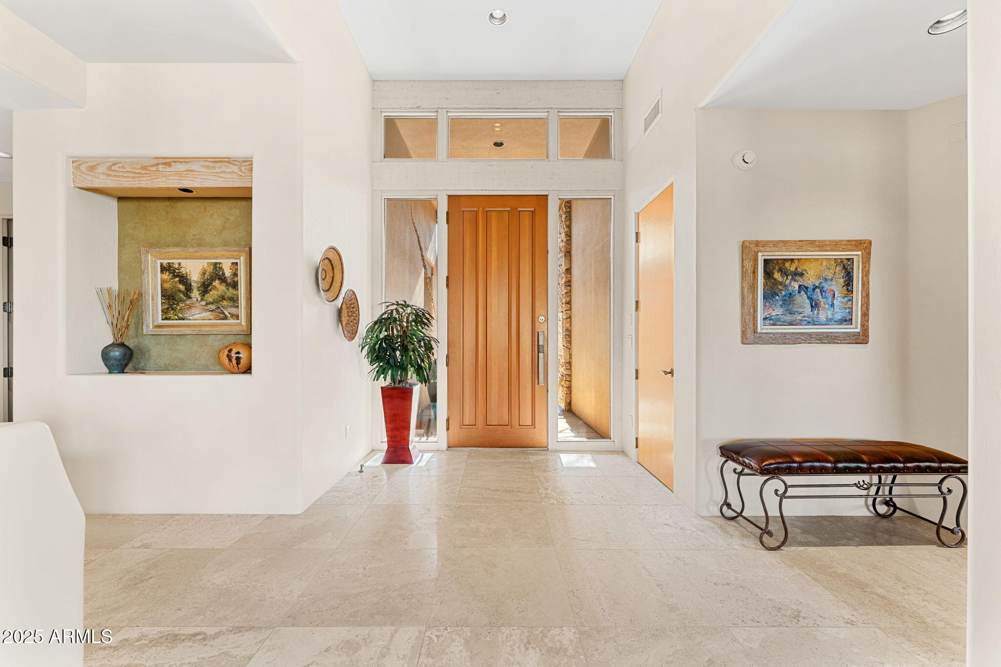 9904 E LOOKOUT MOUNTAIN Drive