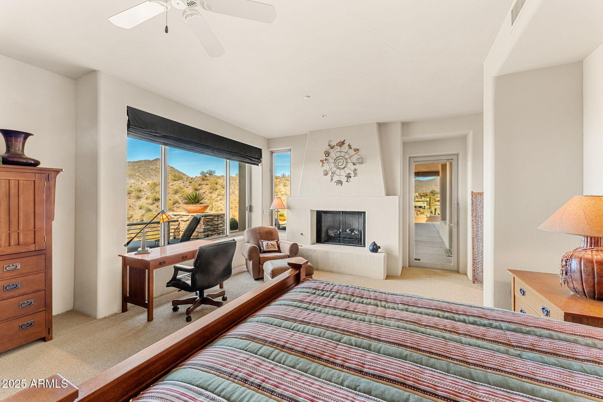 9904 E LOOKOUT MOUNTAIN Drive