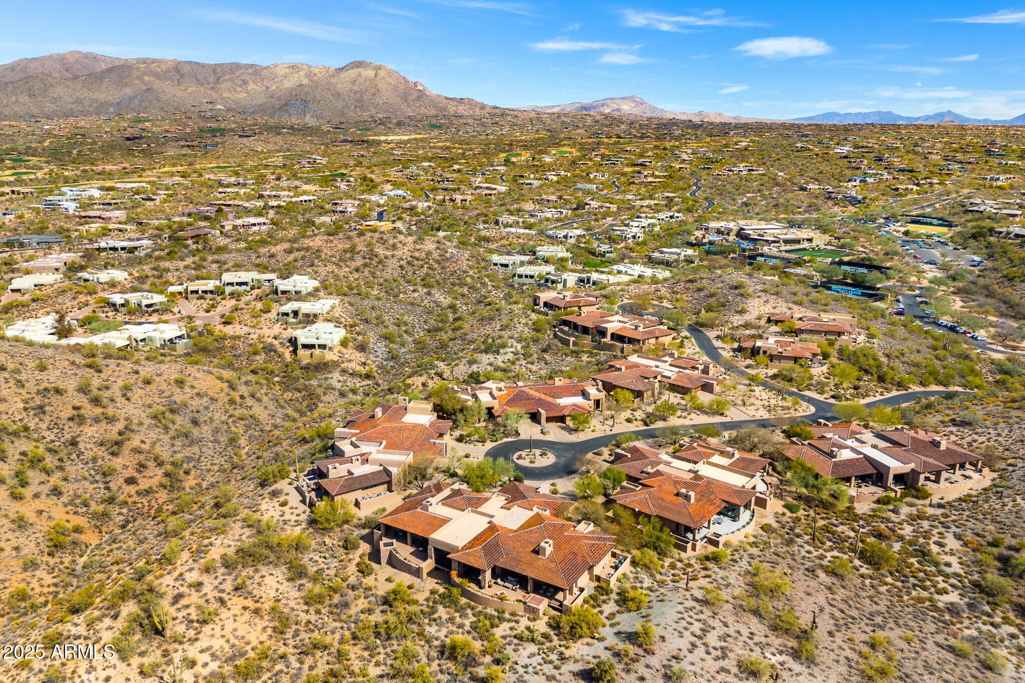 9904 E LOOKOUT MOUNTAIN Drive