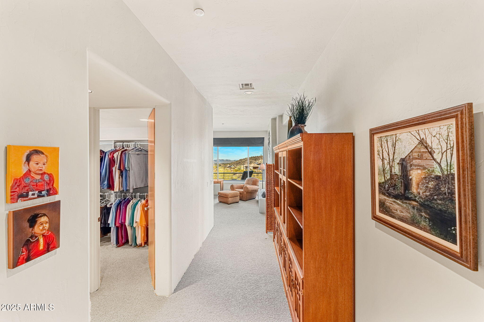 9904 E LOOKOUT MOUNTAIN Drive