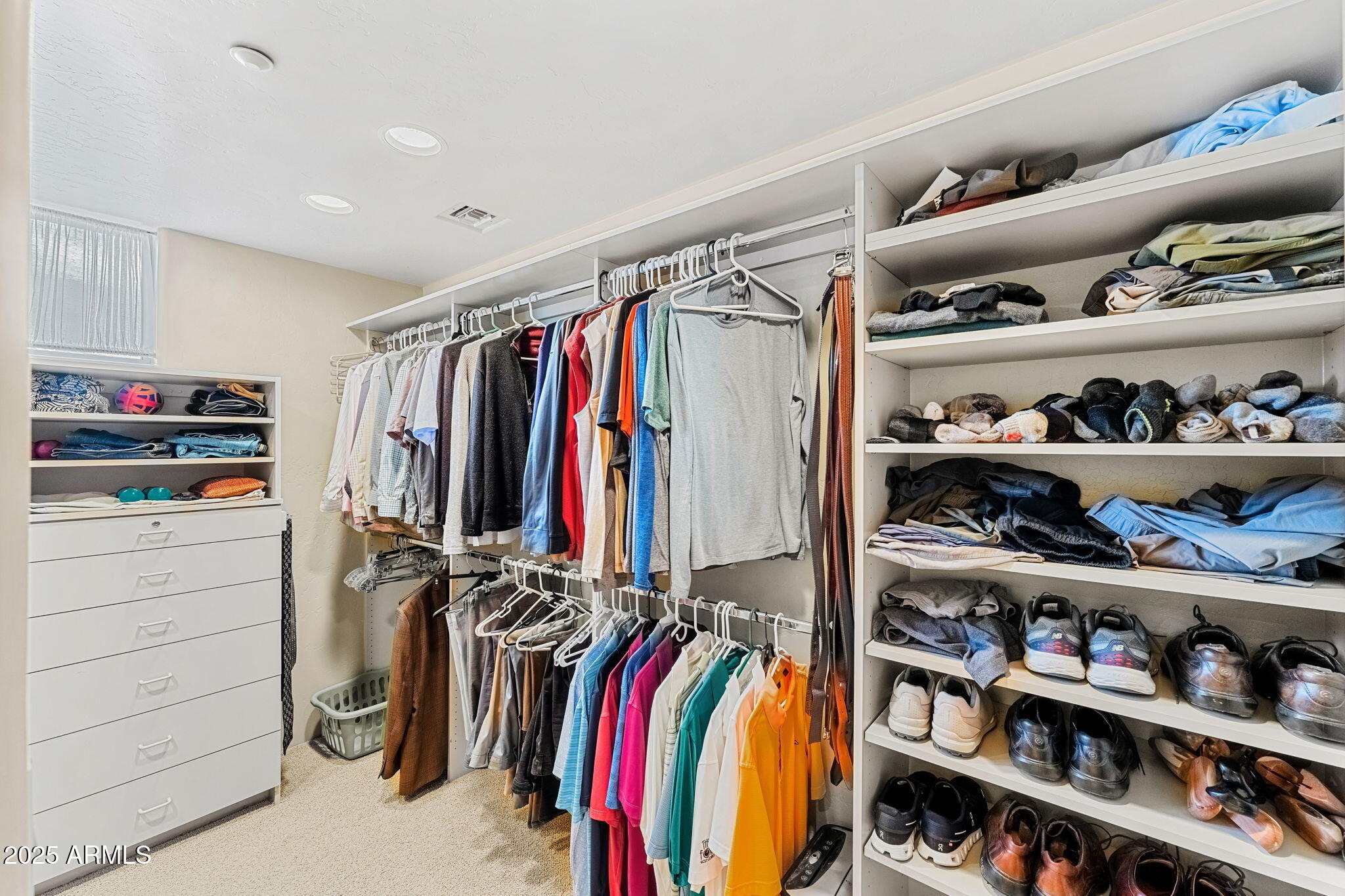 9904 E LOOKOUT MOUNTAIN Drive