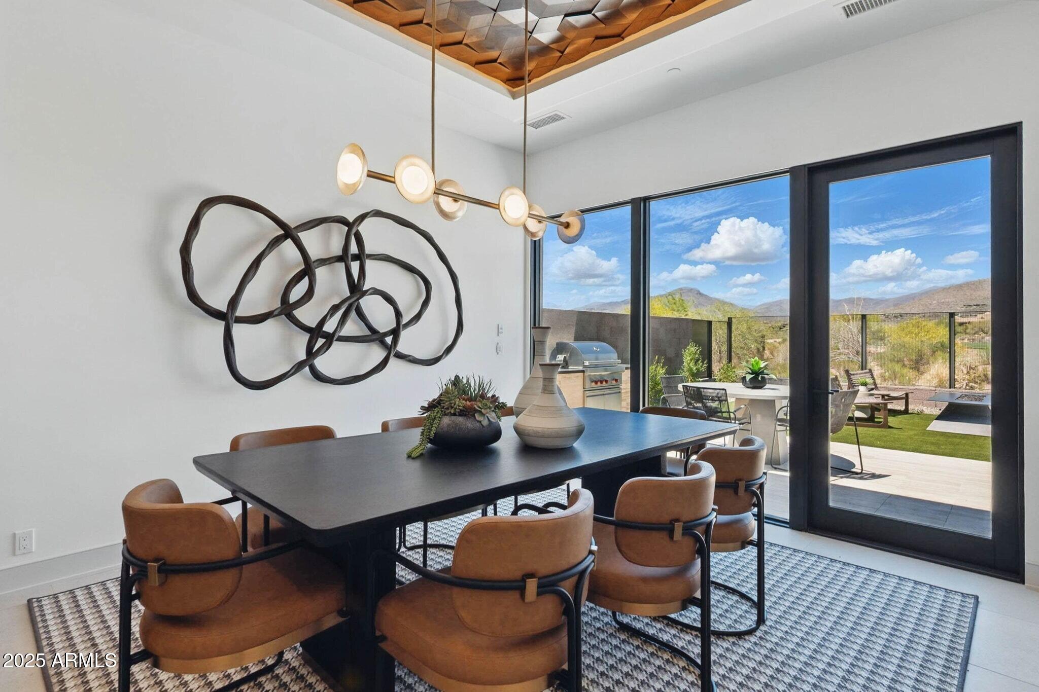 37200 N CAVE CREEK Road, 1013