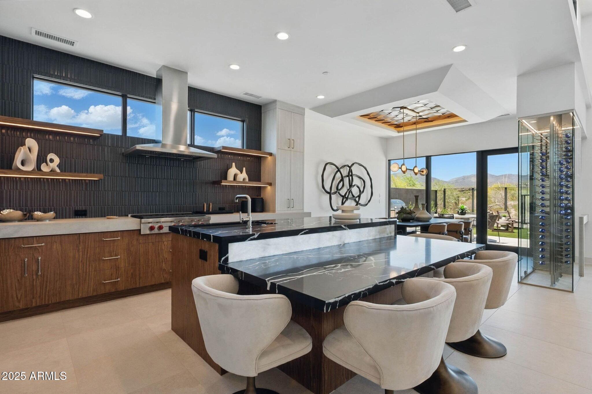 37200 N CAVE CREEK Road, 1013