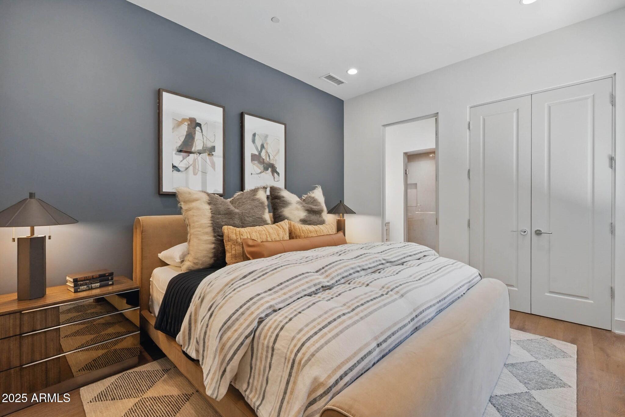 37200 N CAVE CREEK Road, 1013