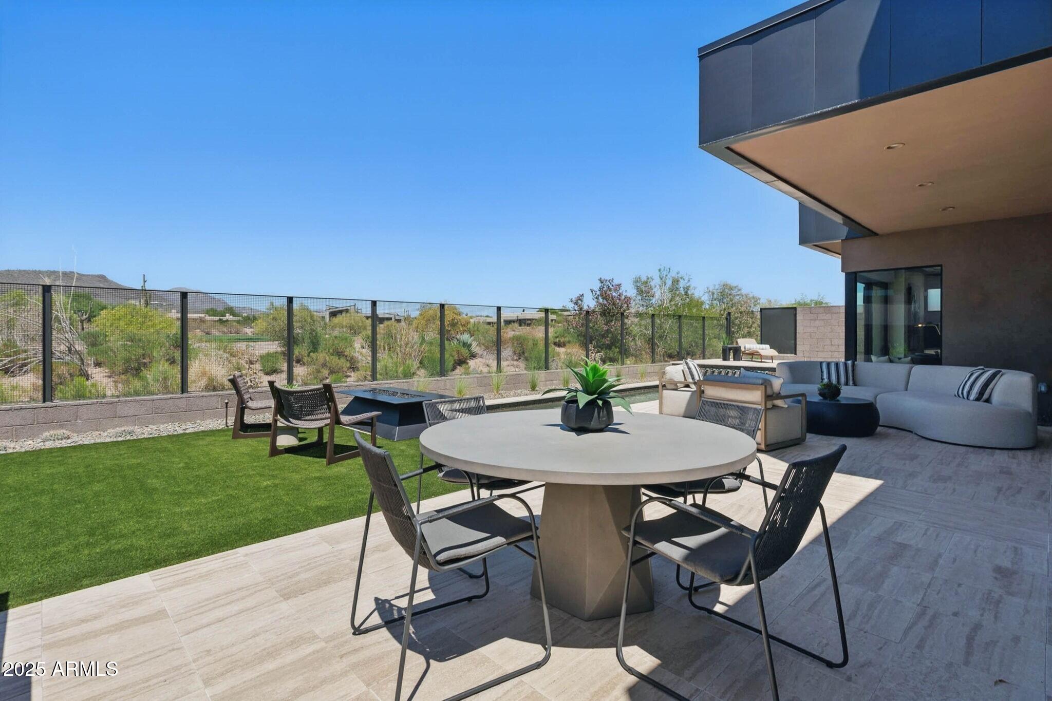 37200 N CAVE CREEK Road, 1013