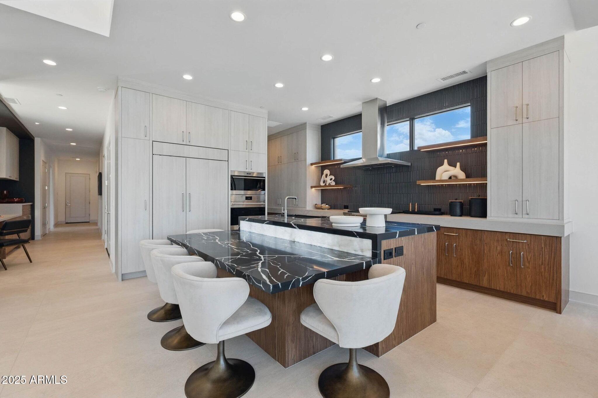 37200 N CAVE CREEK Road, 1013