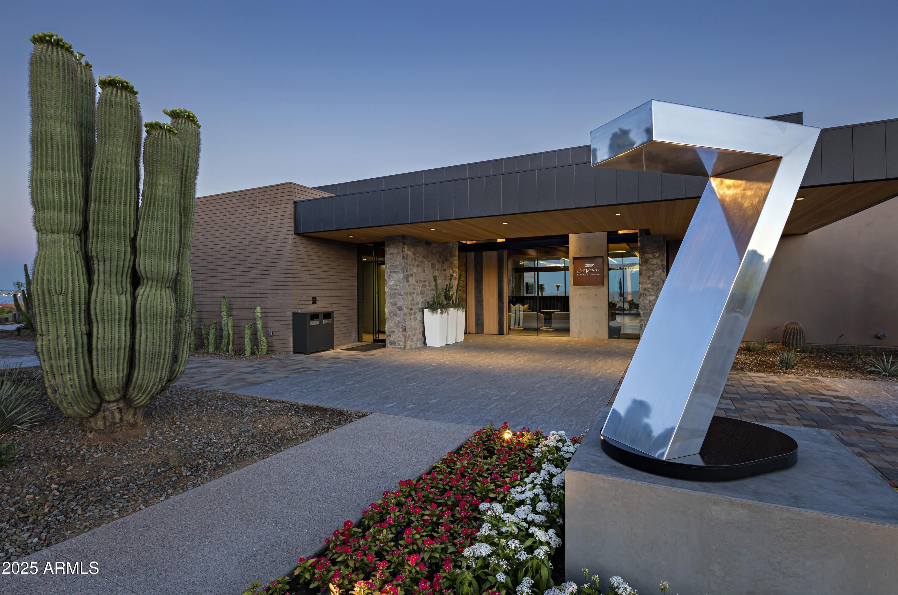 37200 N CAVE CREEK Road, 1013