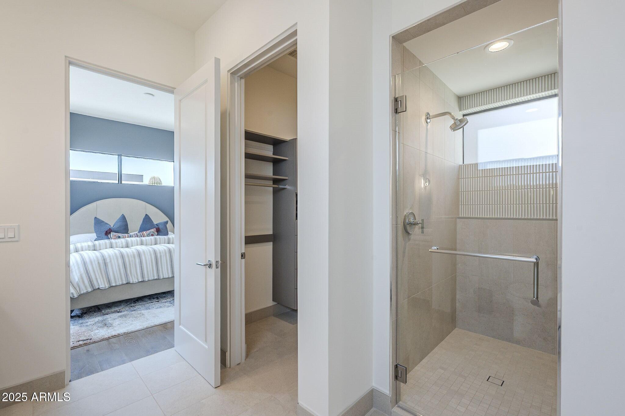 37200 N CAVE CREEK Road, 1013