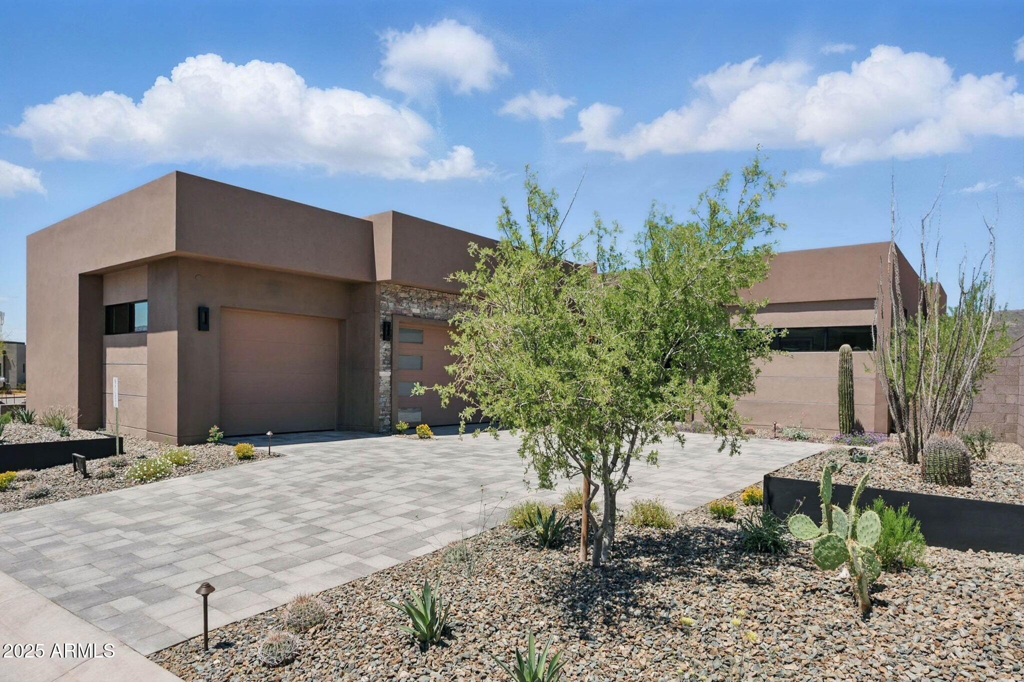 37200 N CAVE CREEK Road, 1013