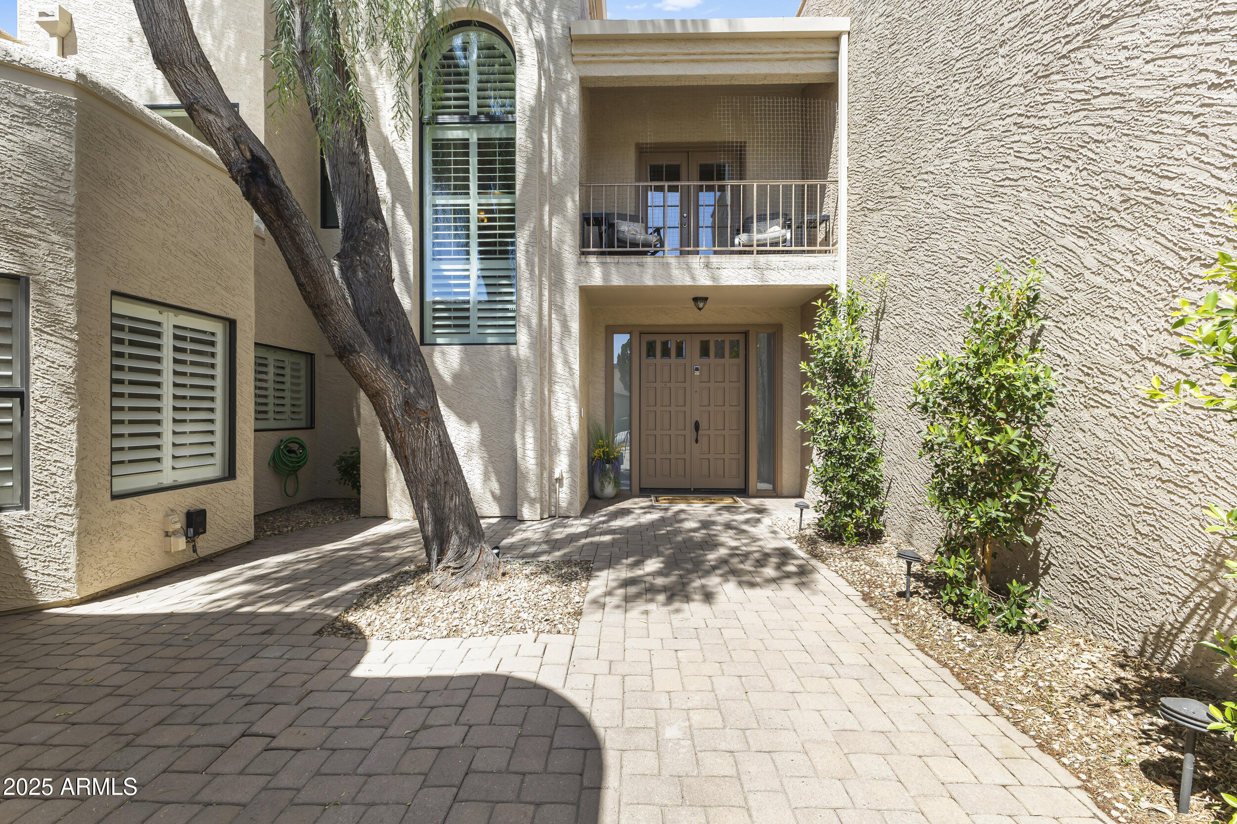 8100 E CAMELBACK Road, 143