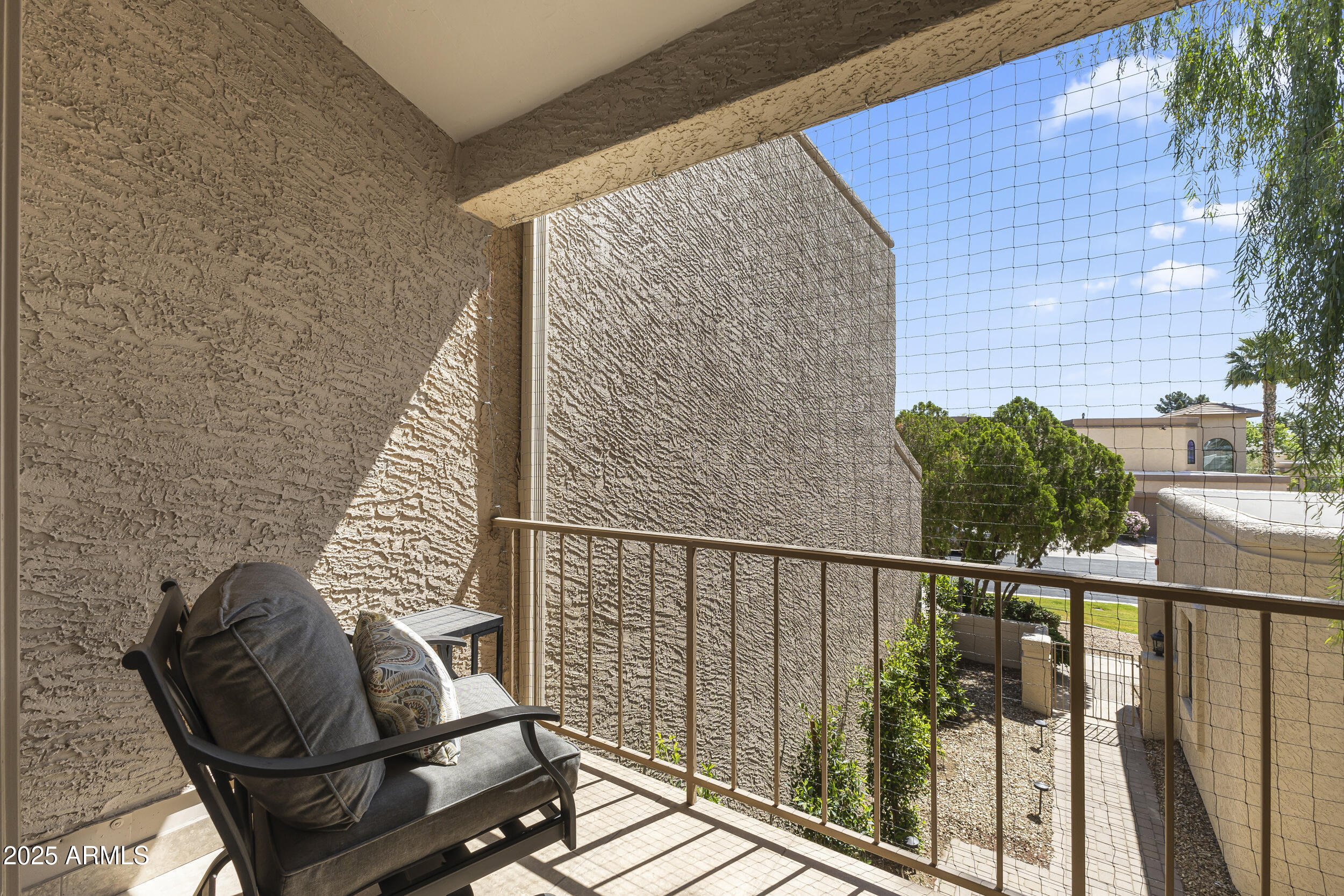 8100 E CAMELBACK Road, 143