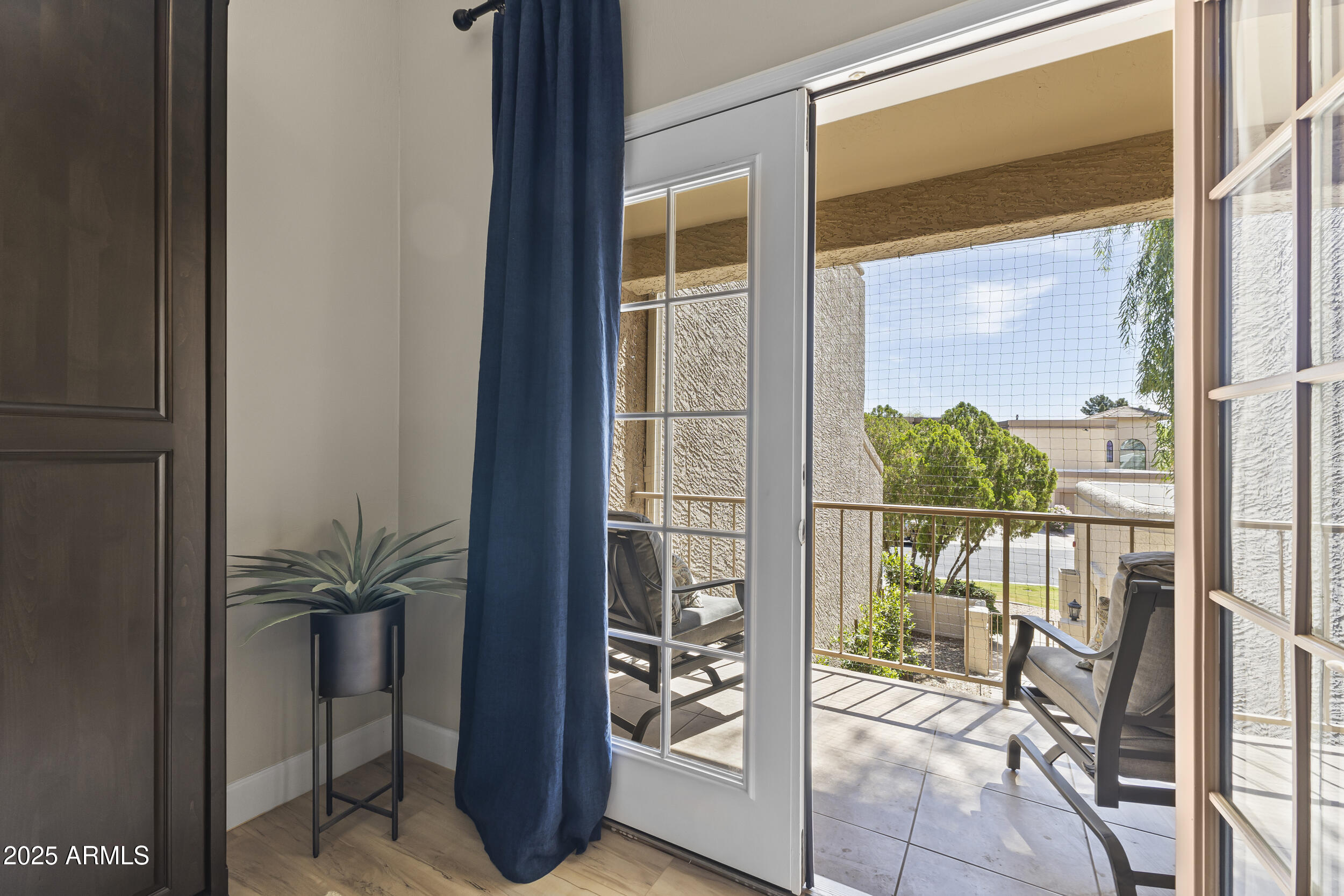 8100 E CAMELBACK Road, 143