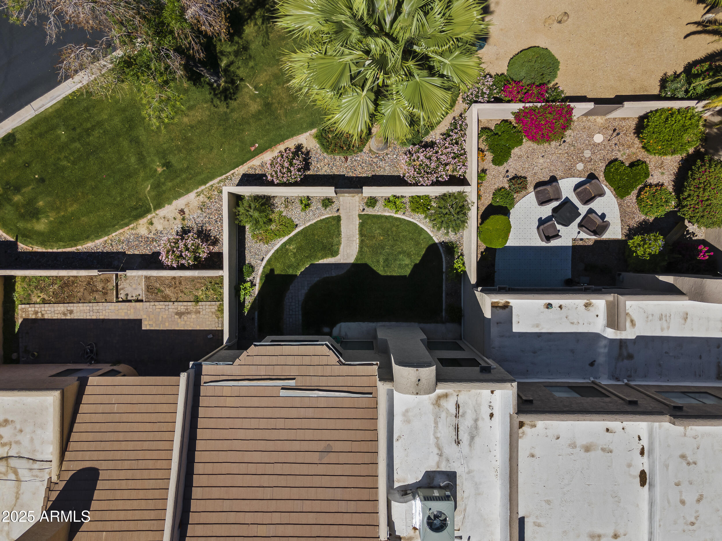 8100 E CAMELBACK Road, 143