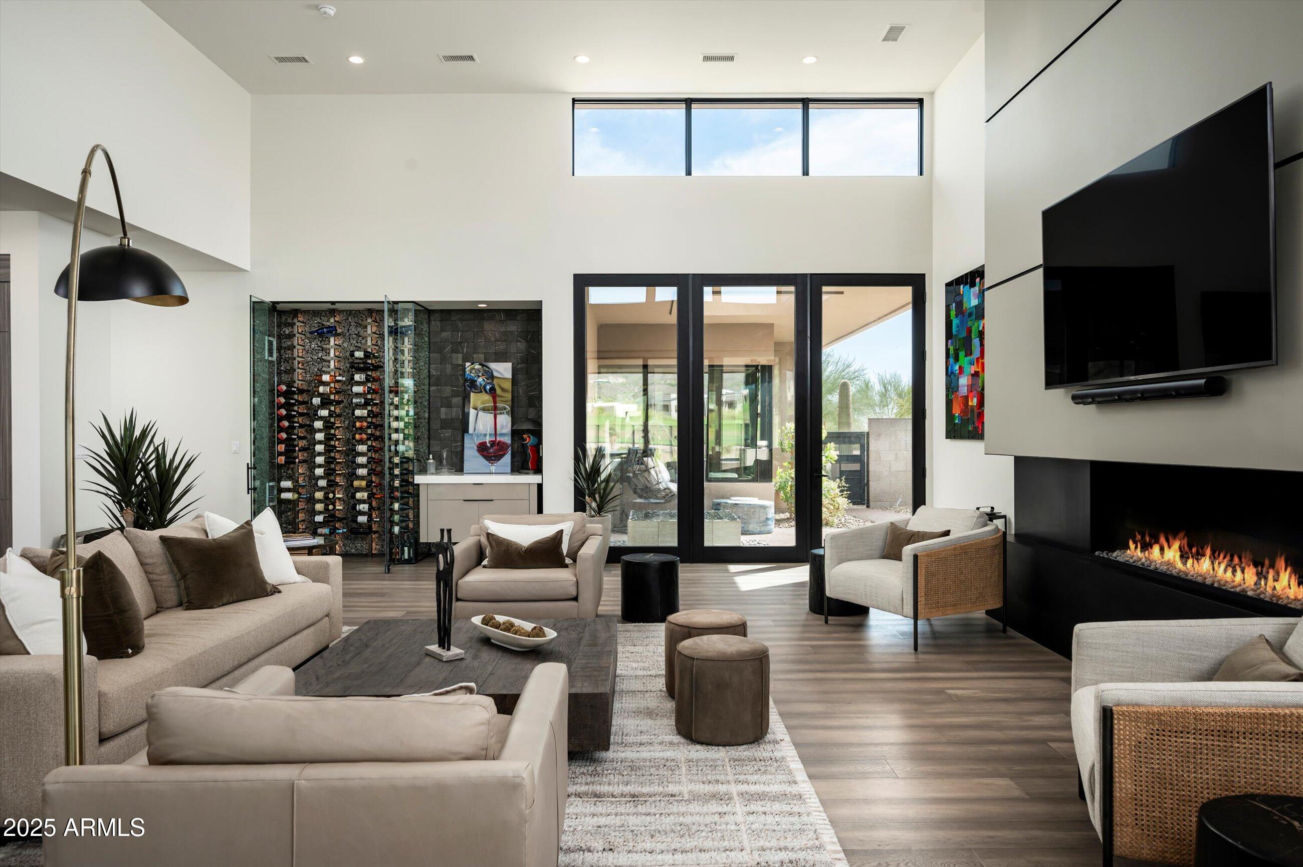 37200 N CAVE CREEK Road 1009