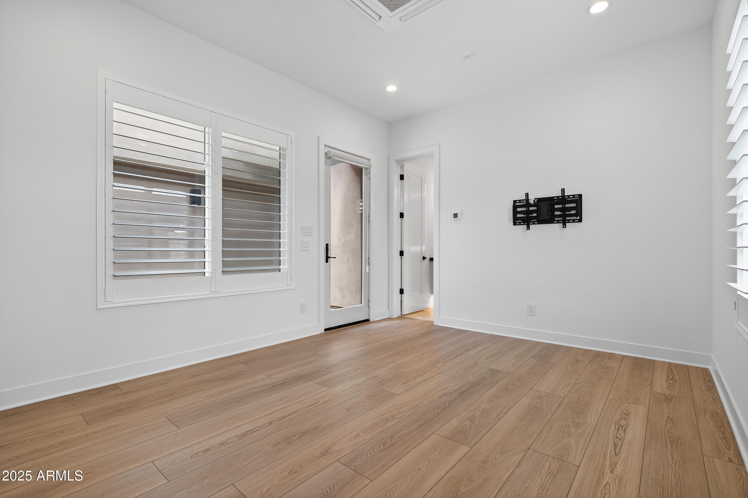 14141 E HIGHLAND Avenue