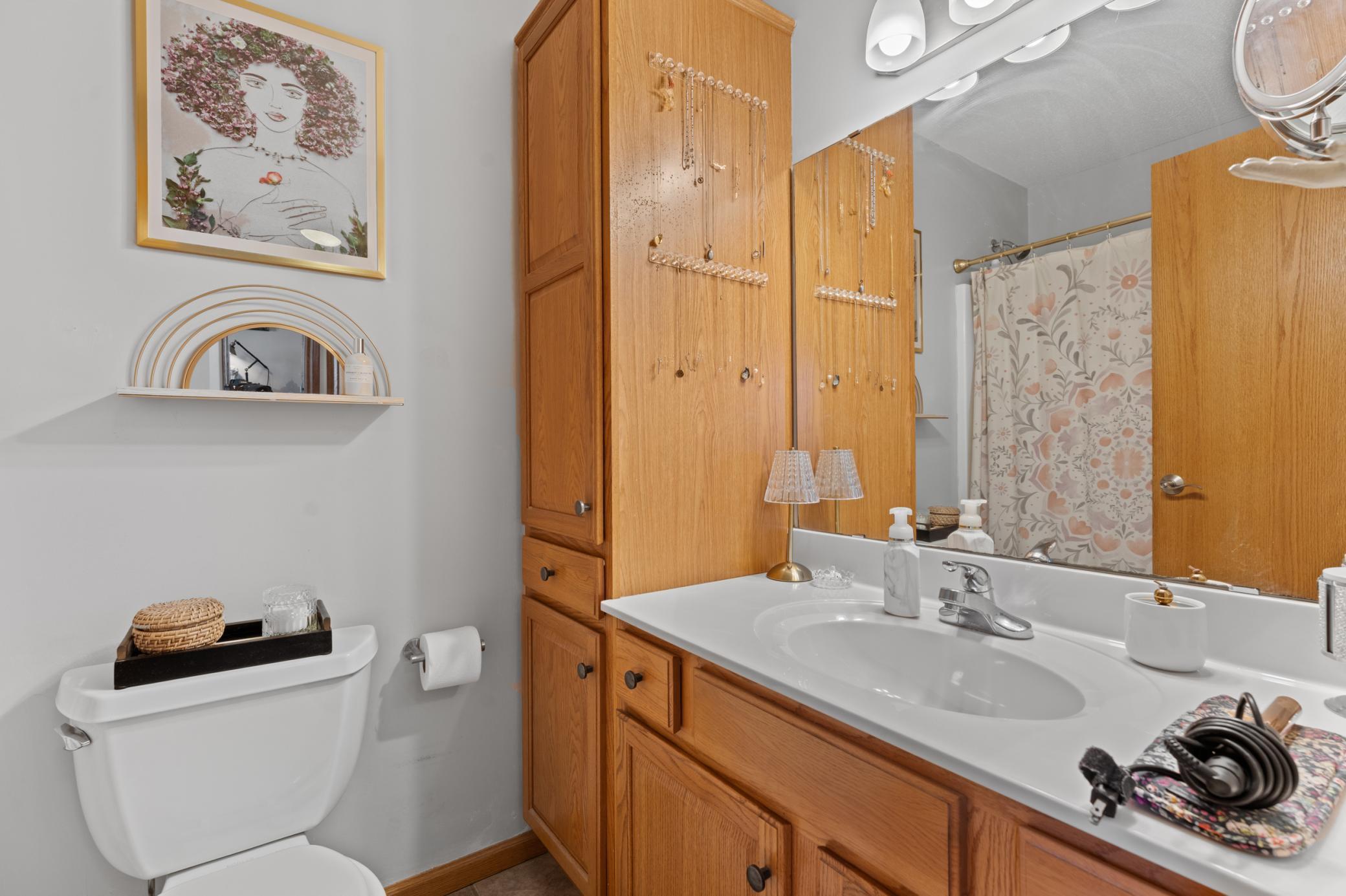 2110 Red Tail Place SE