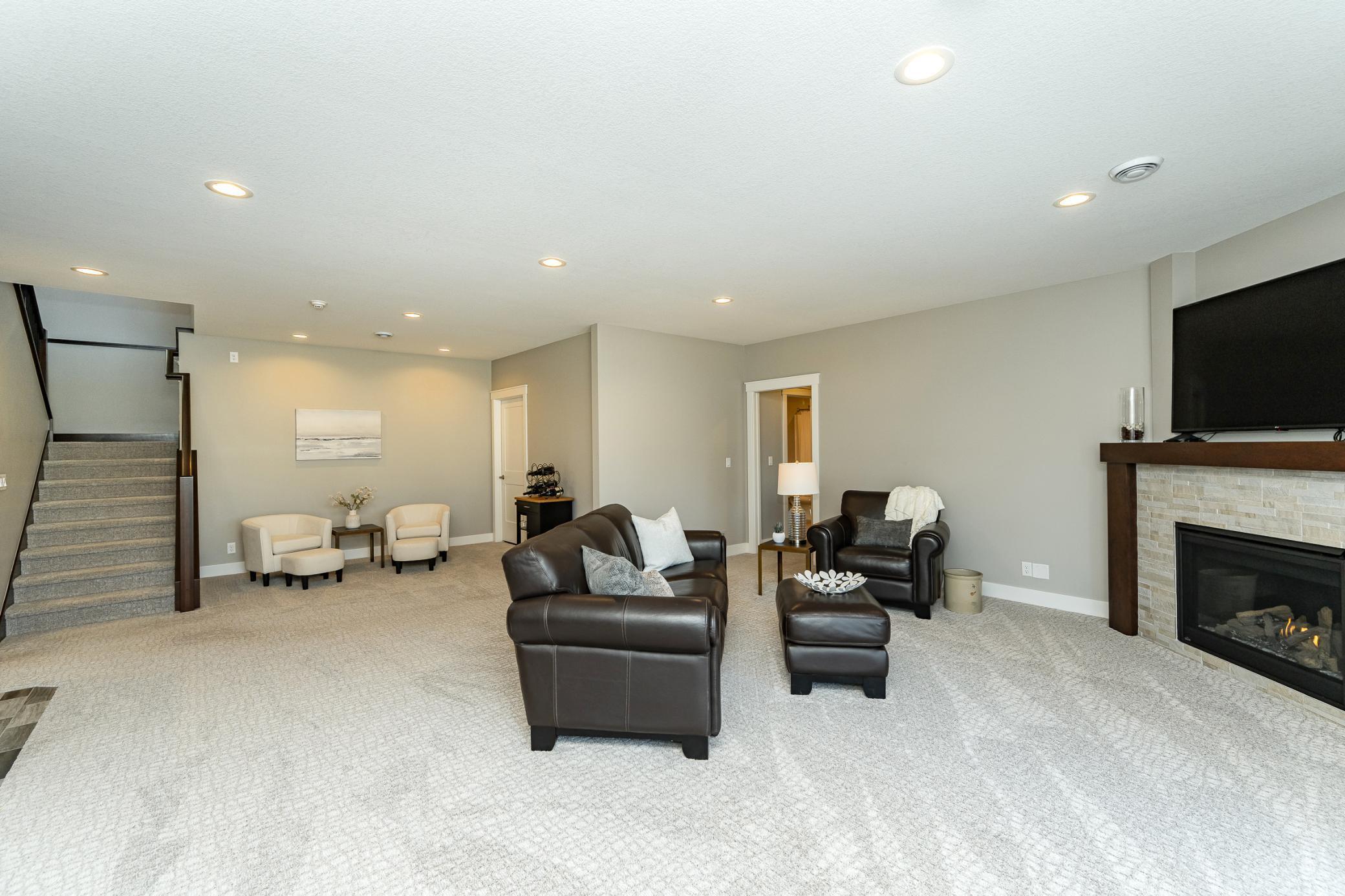 3039 Lady Slipper Lane SW