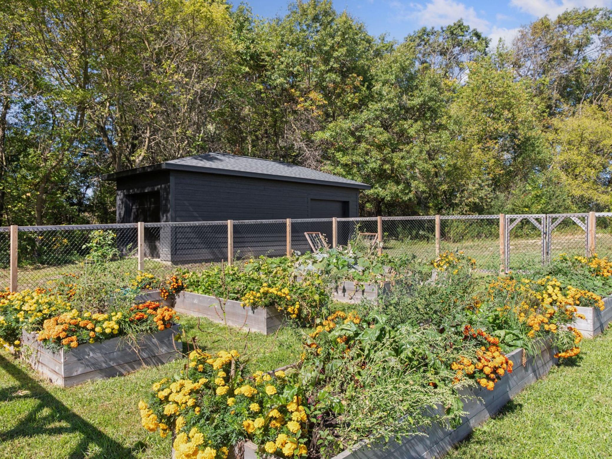 5255 Pagenhart Lane SW