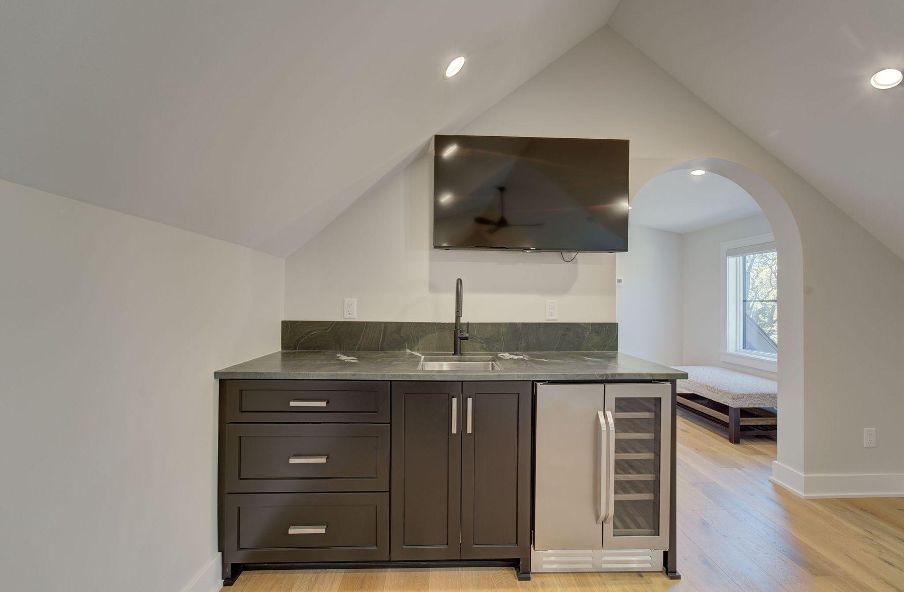 6620 Buckthorn Drive NW