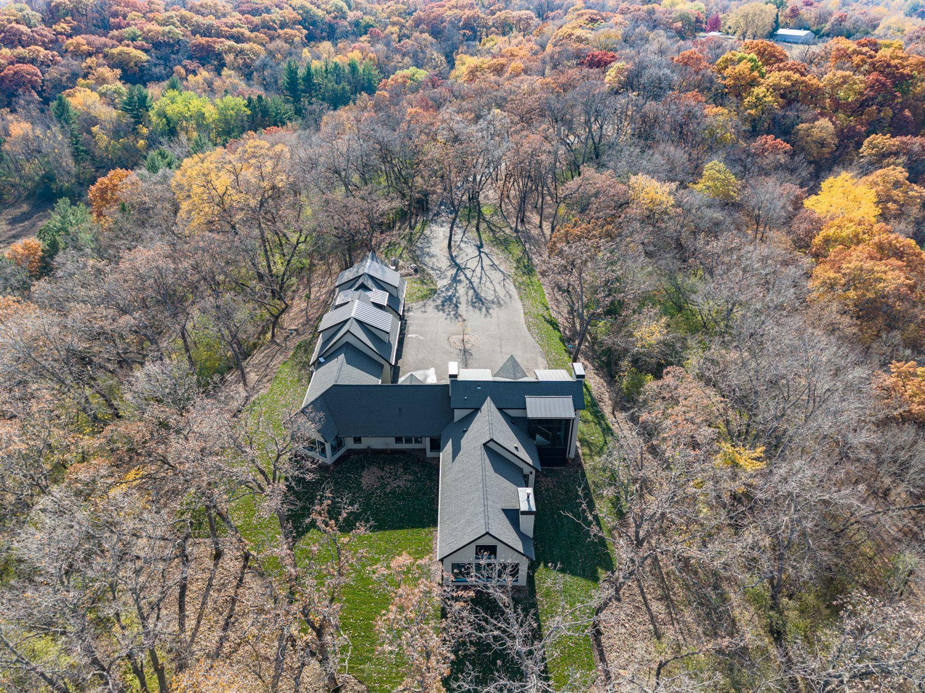 6620 Buckthorn Drive NW