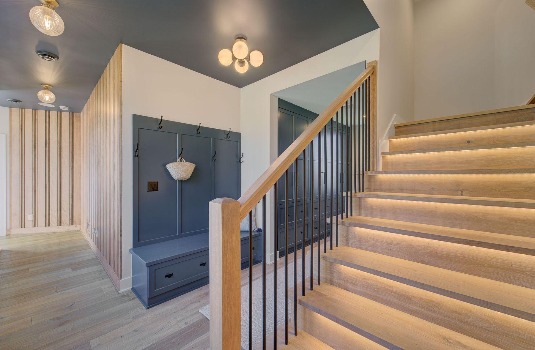 6620 Buckthorn Drive NW