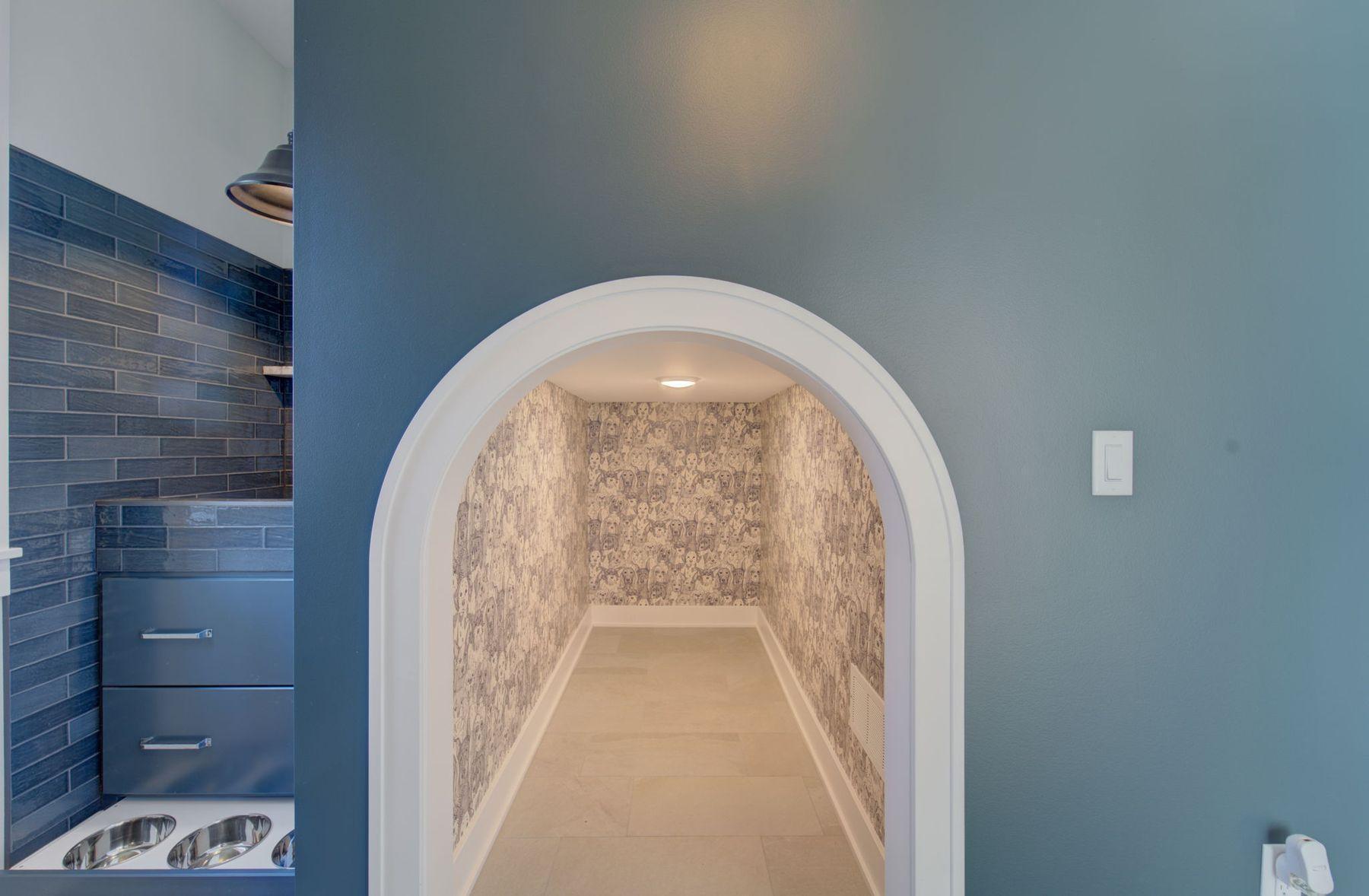 6620 Buckthorn Drive NW