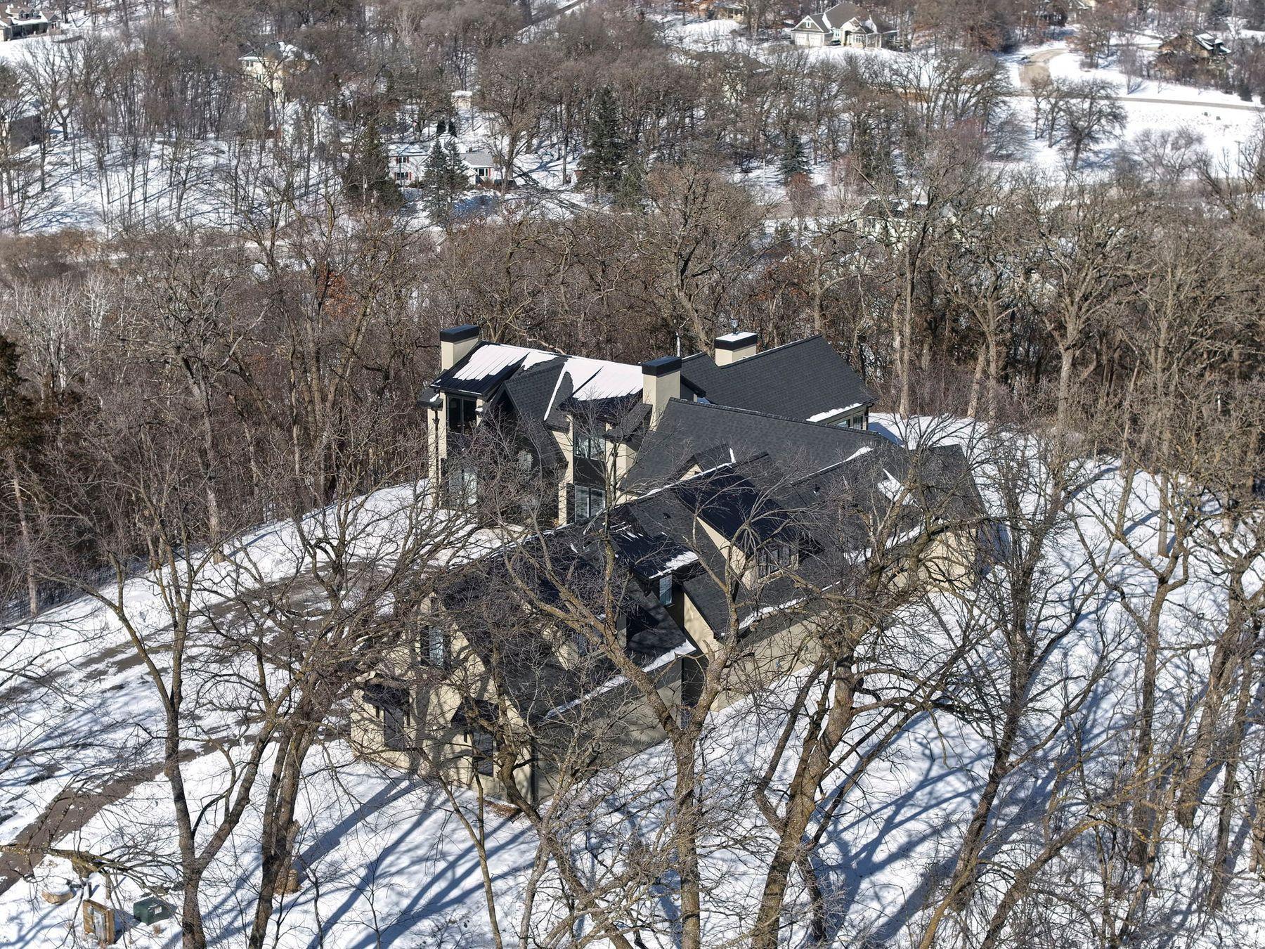 6620 Buckthorn Drive NW