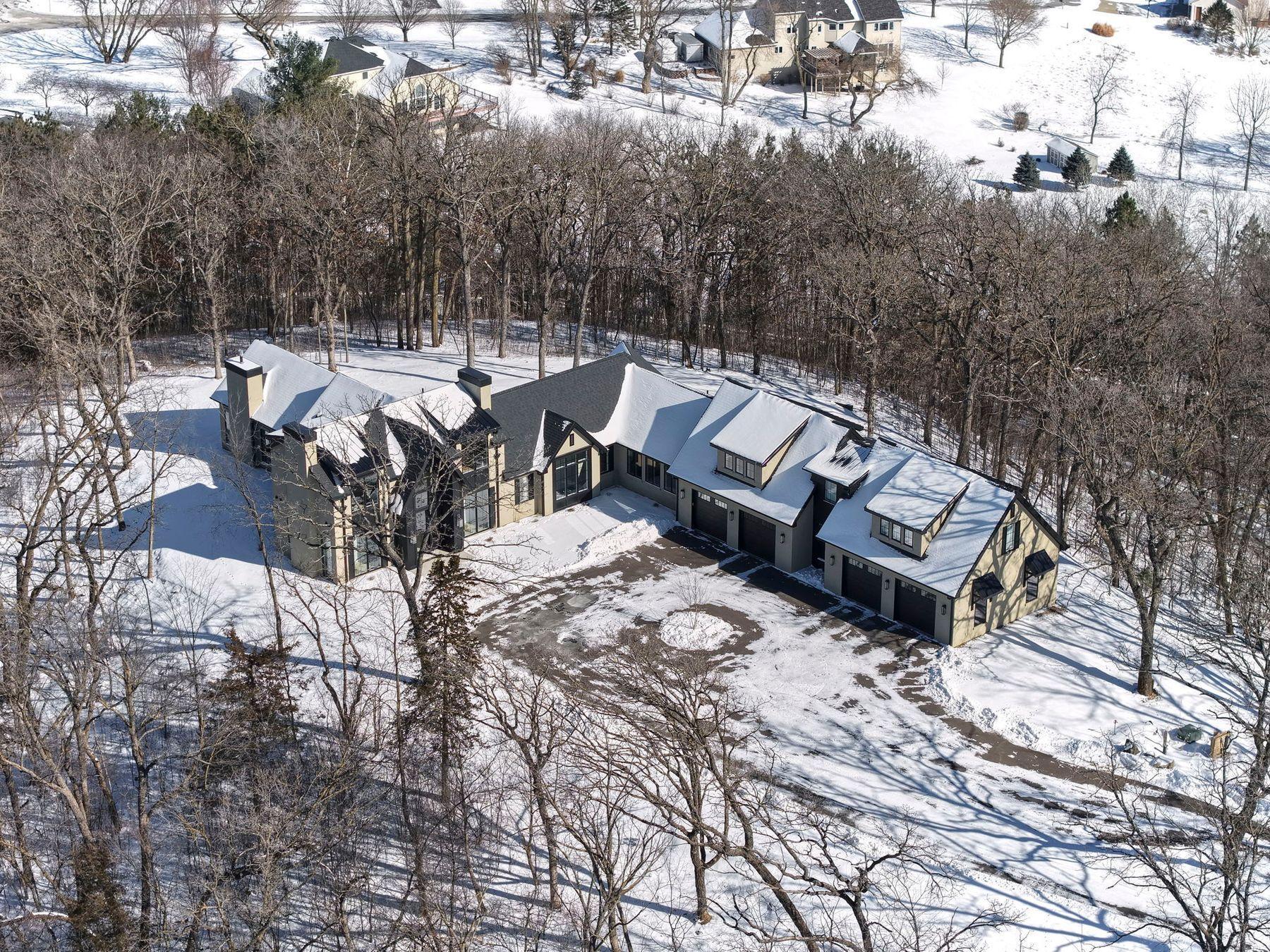 6620 Buckthorn Drive NW