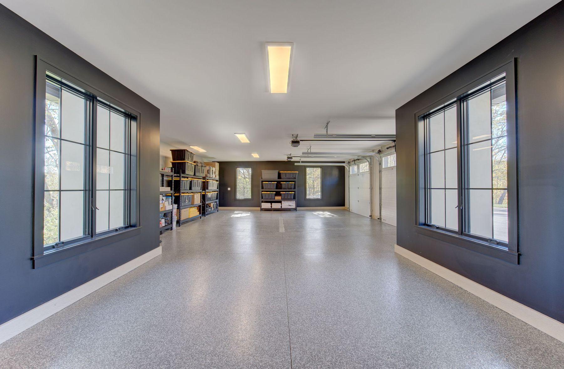 6620 Buckthorn Drive NW