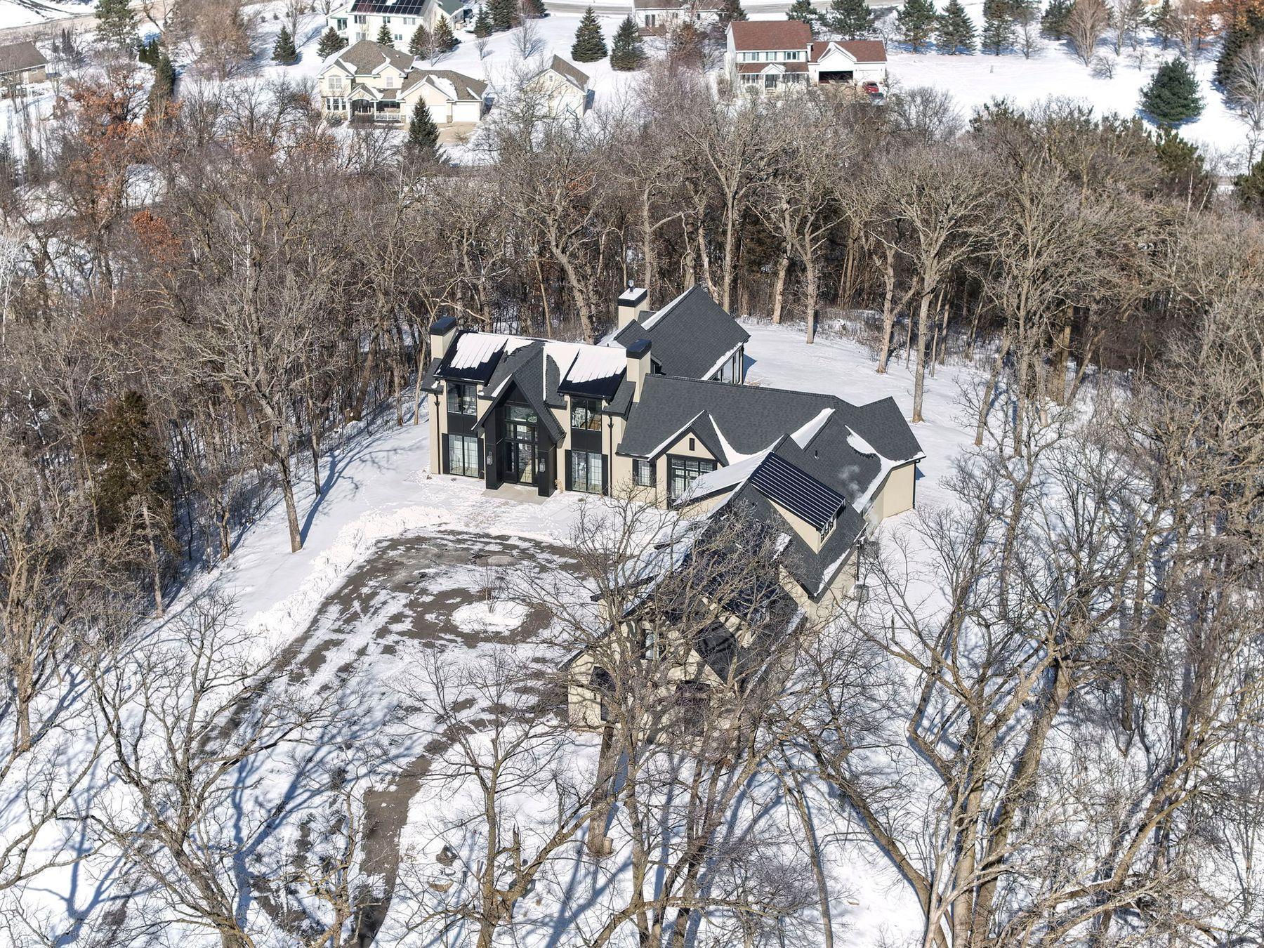 6620 Buckthorn Drive NW